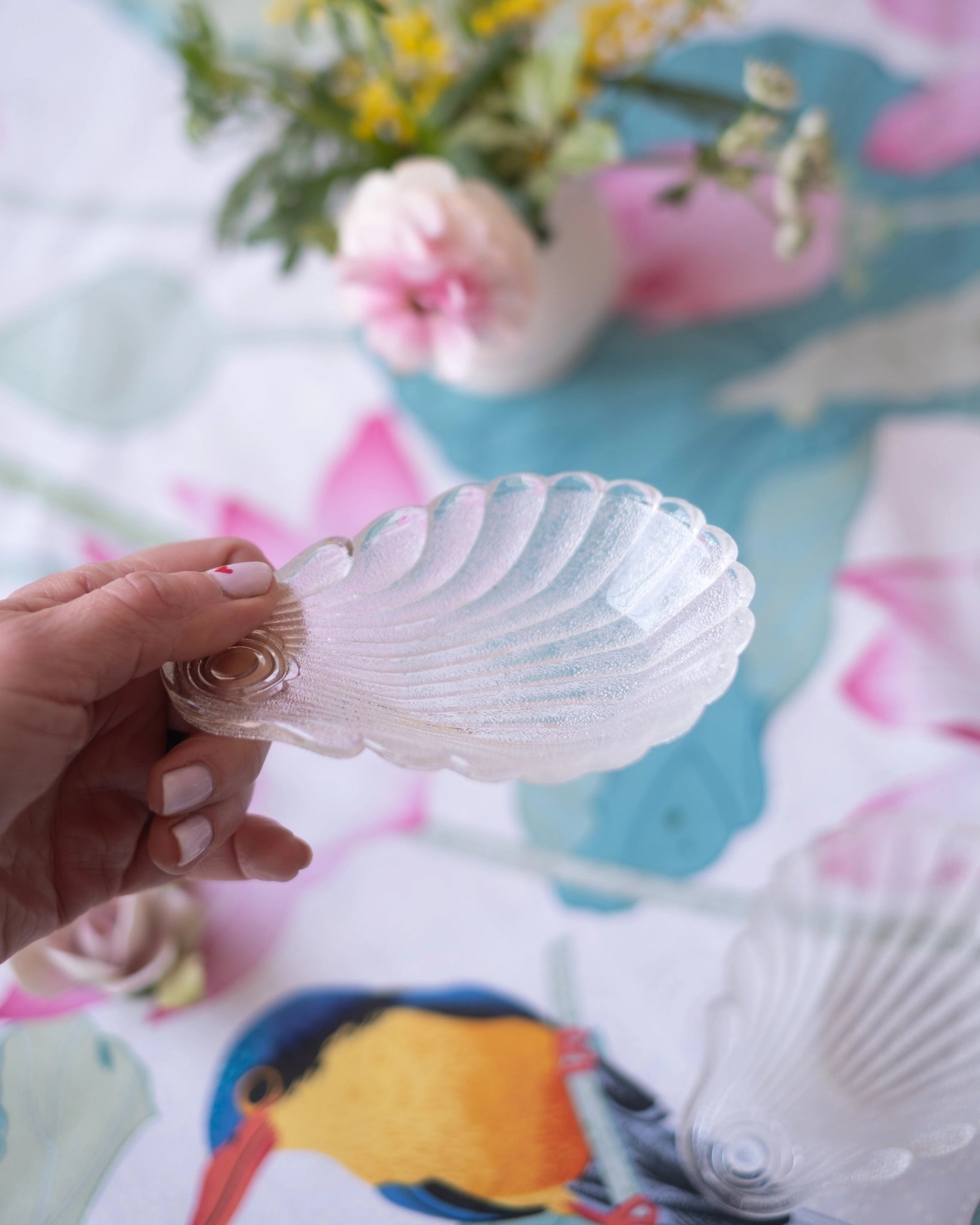 2 coupes coquillage vintage en verre givré - Silly & Billy