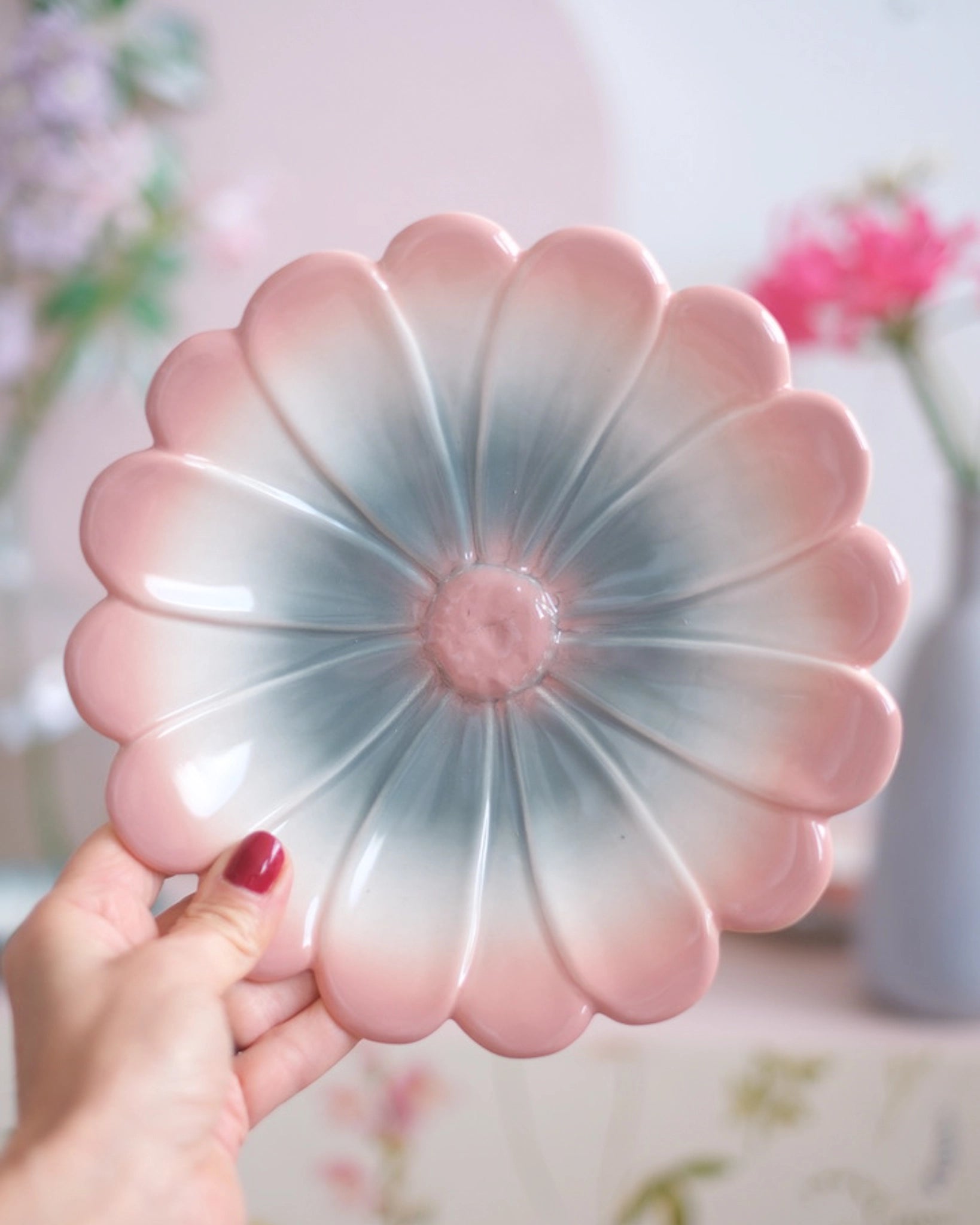 2 grandes assiettes Marigold - Sauge et Nude