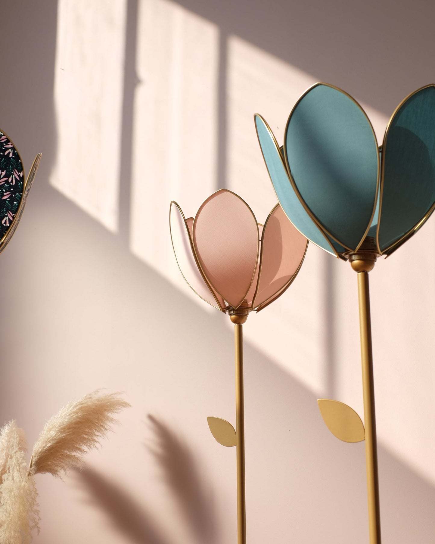 Pied de lampadaire et abat-jour fleur simple