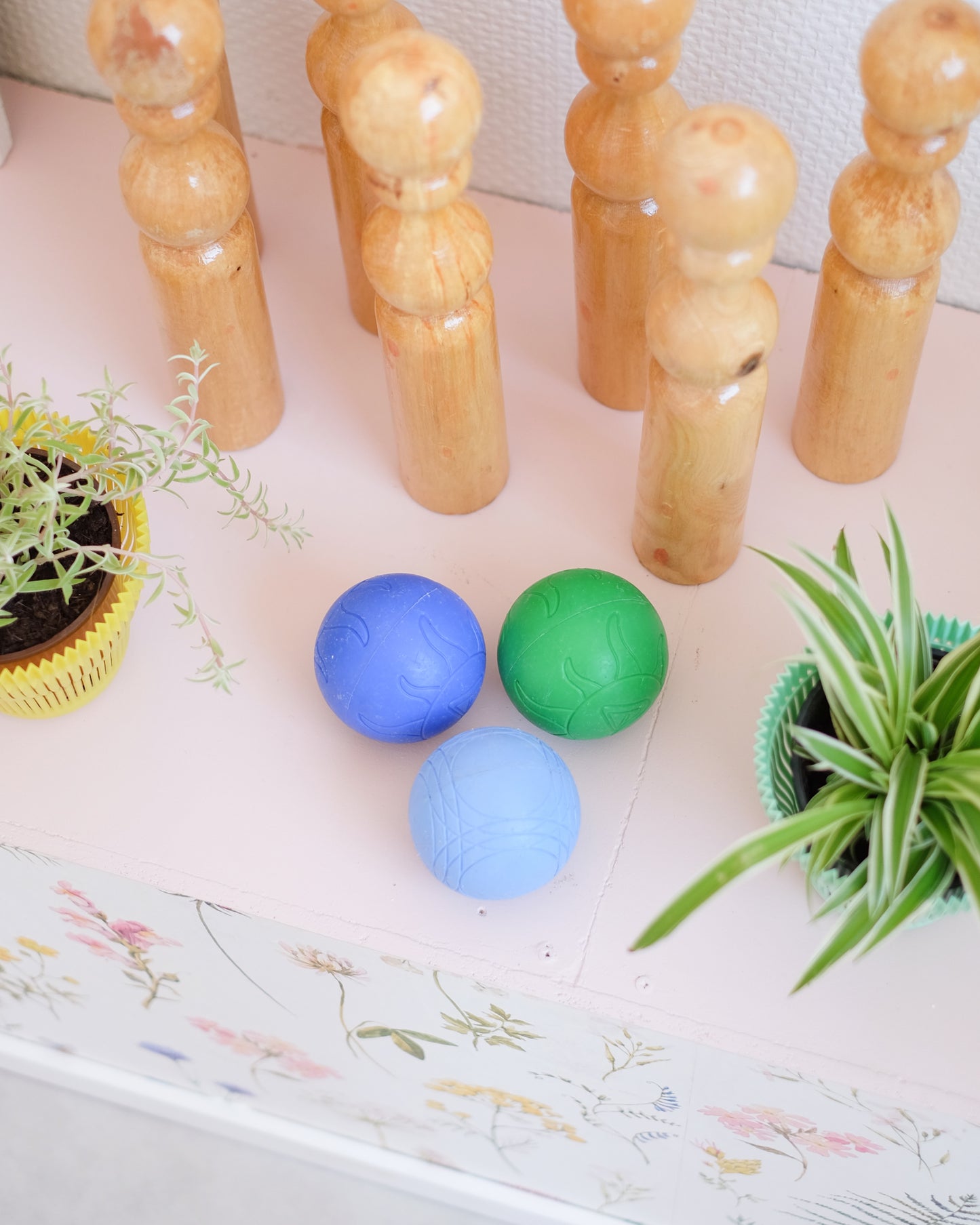 Ancien jeu de quilles en bois