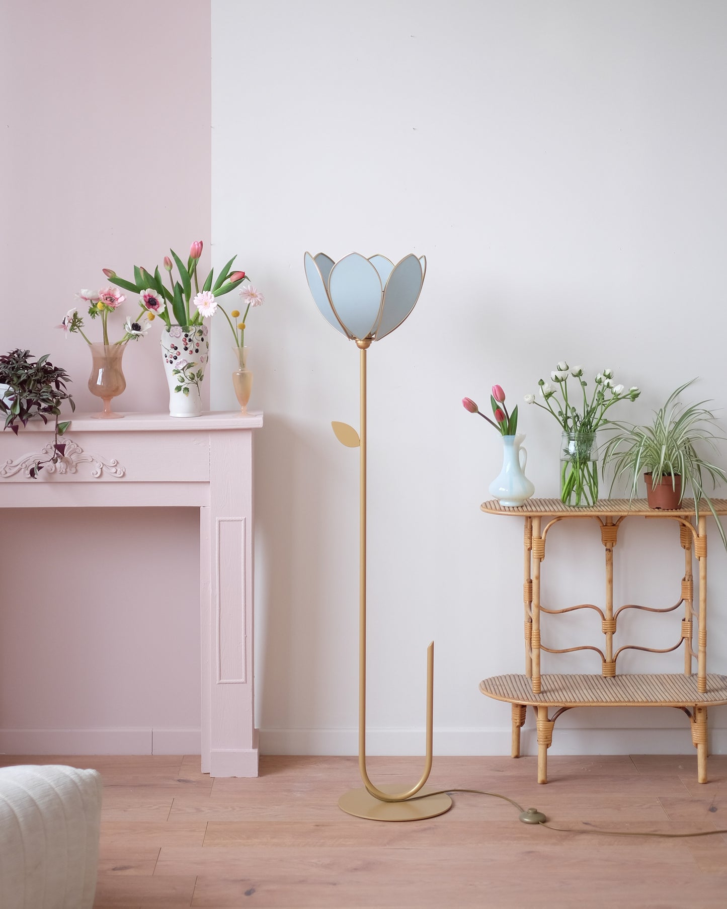 Pied de lampadaire et abat-jour fleur simple
