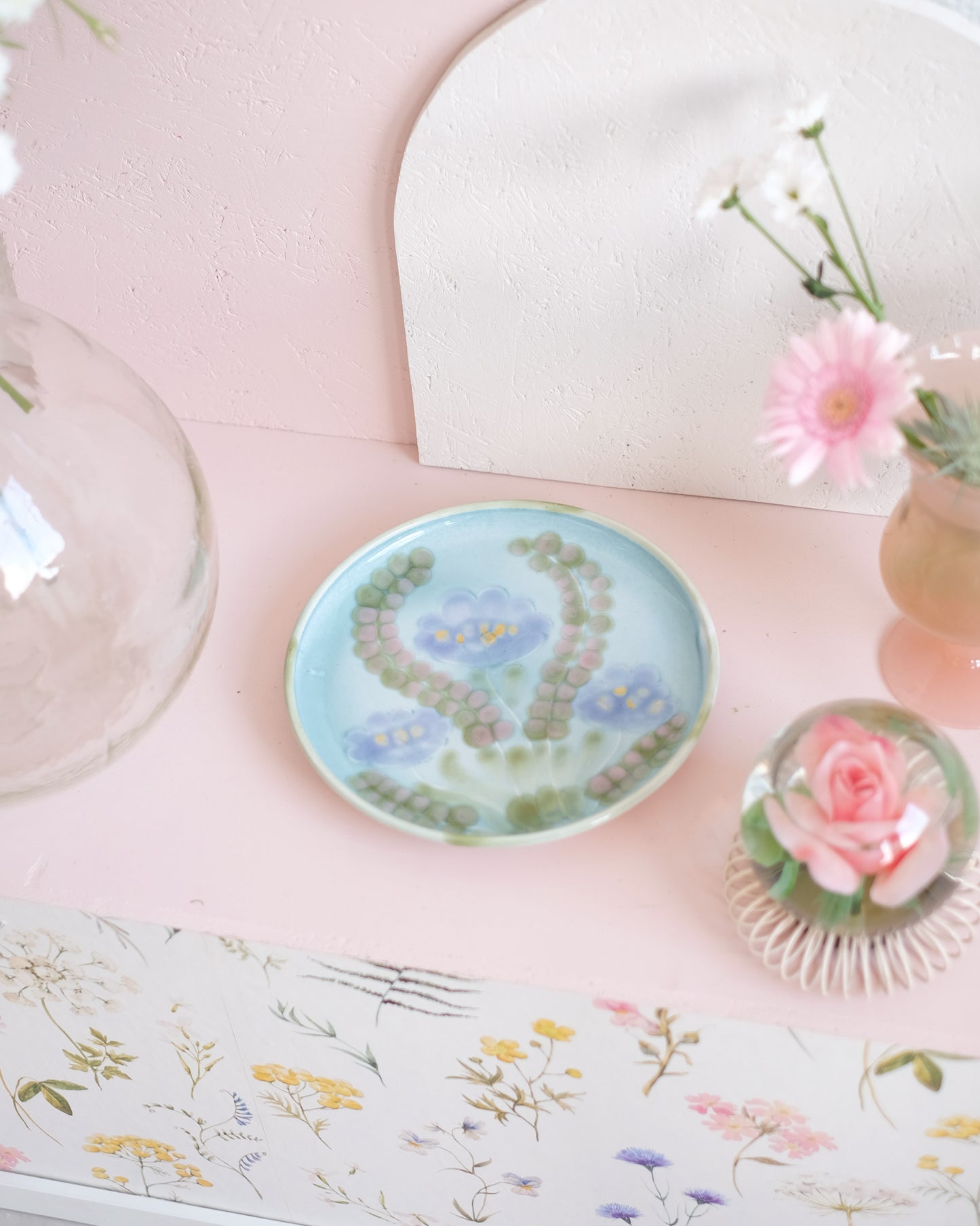 Plat en céramique fleuri #2