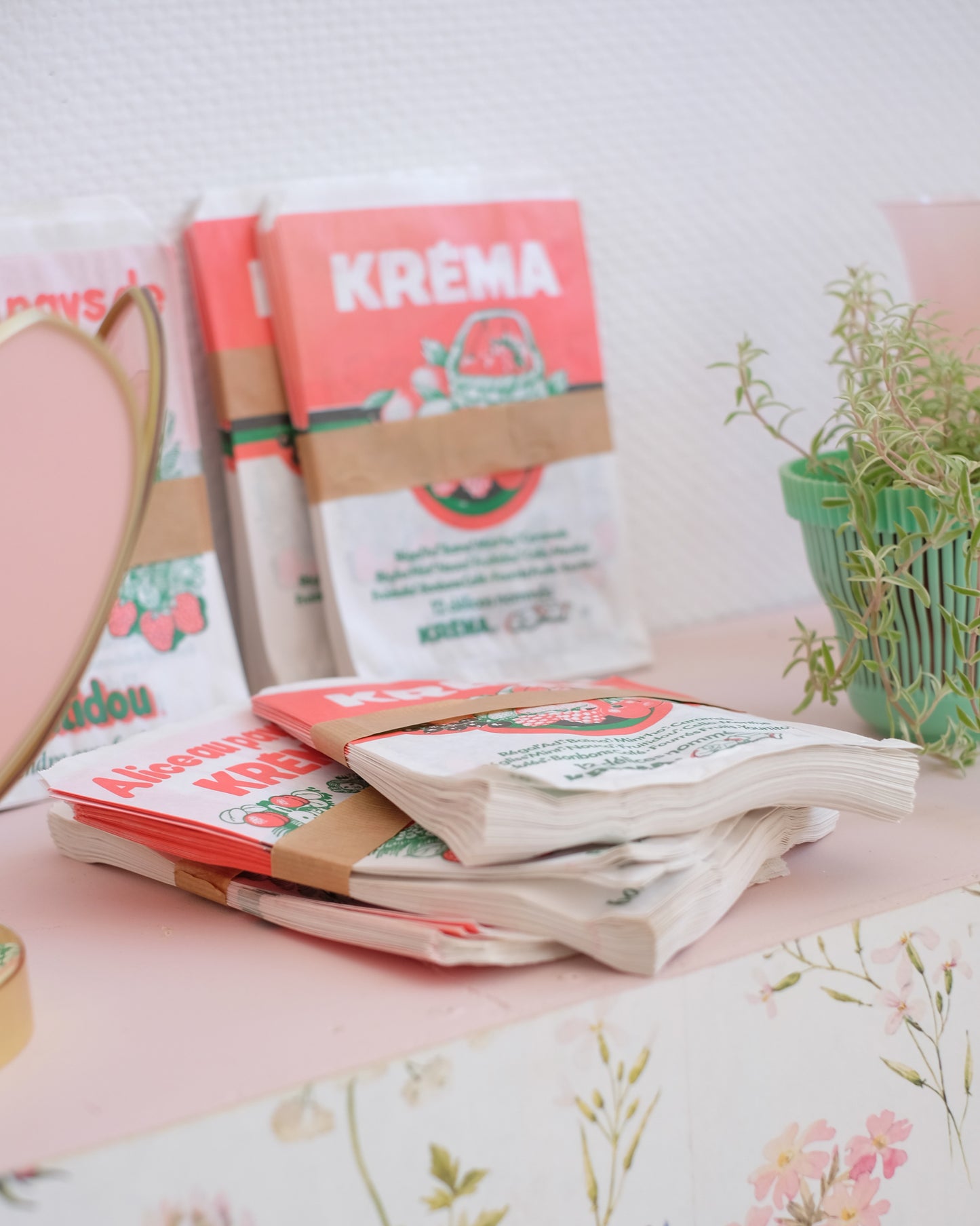 Anciens sachets de bonbons Krema