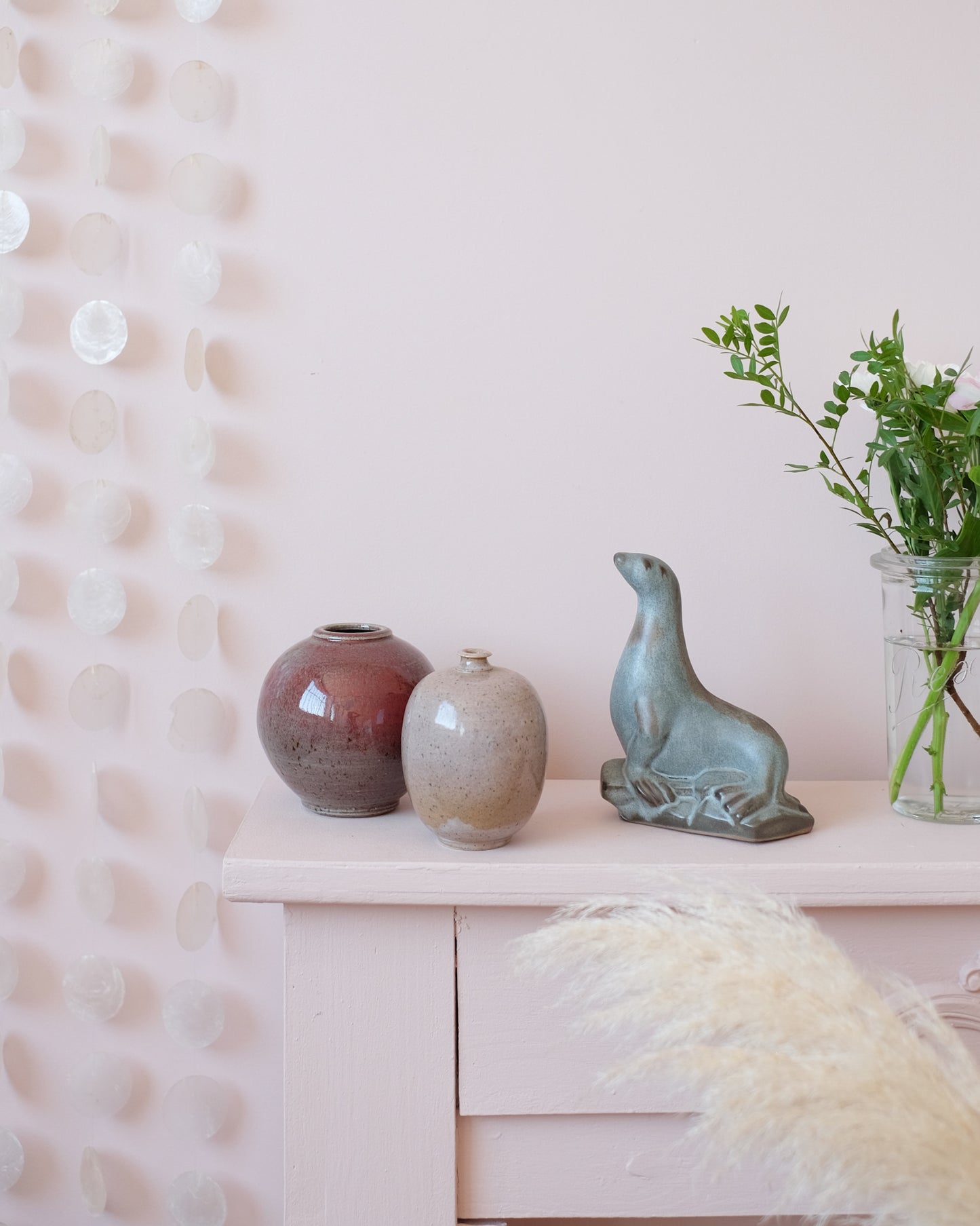 Petit vase en grès rosé