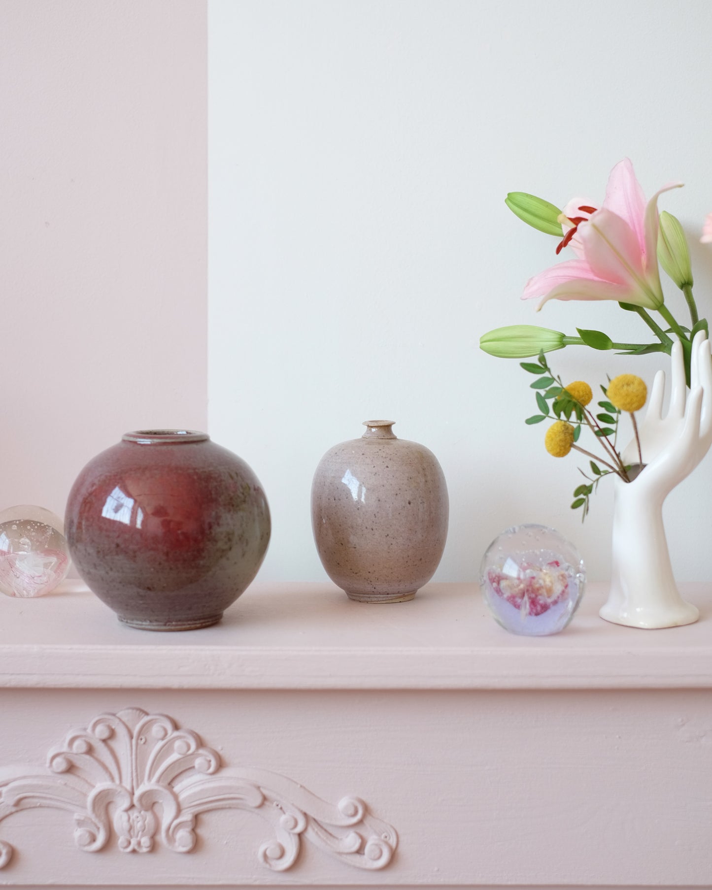 Petit vase en grès rosé