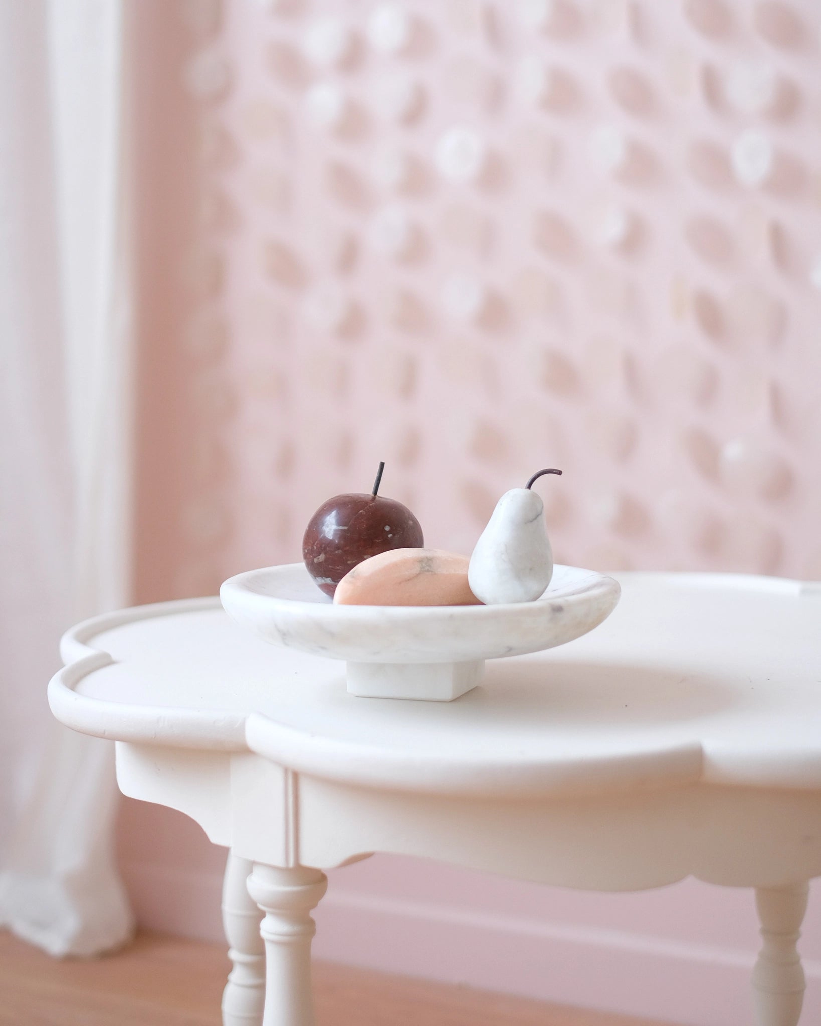 Ancienne coupe et ses fruits en marbre
