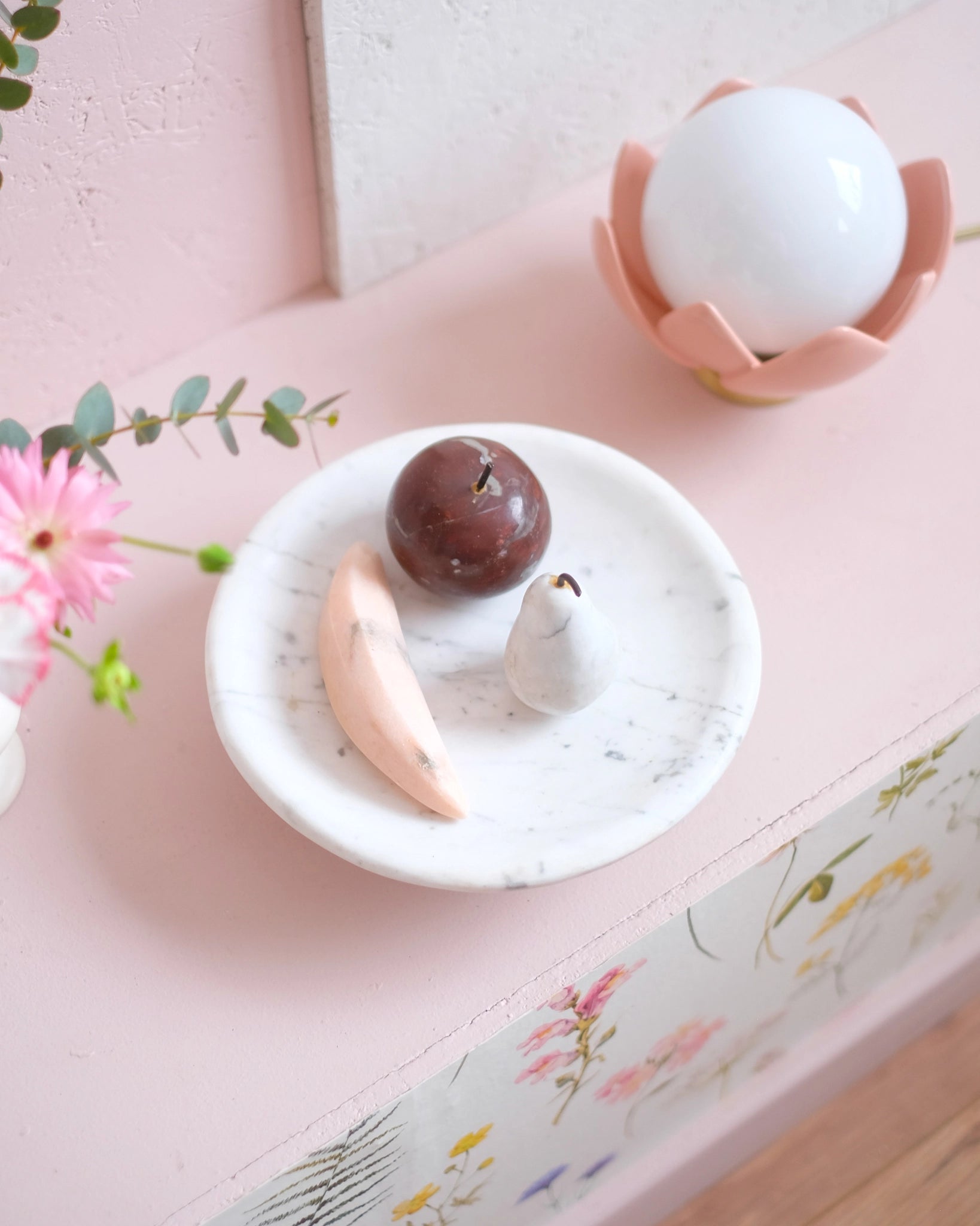 Ancienne coupe et ses fruits en marbre