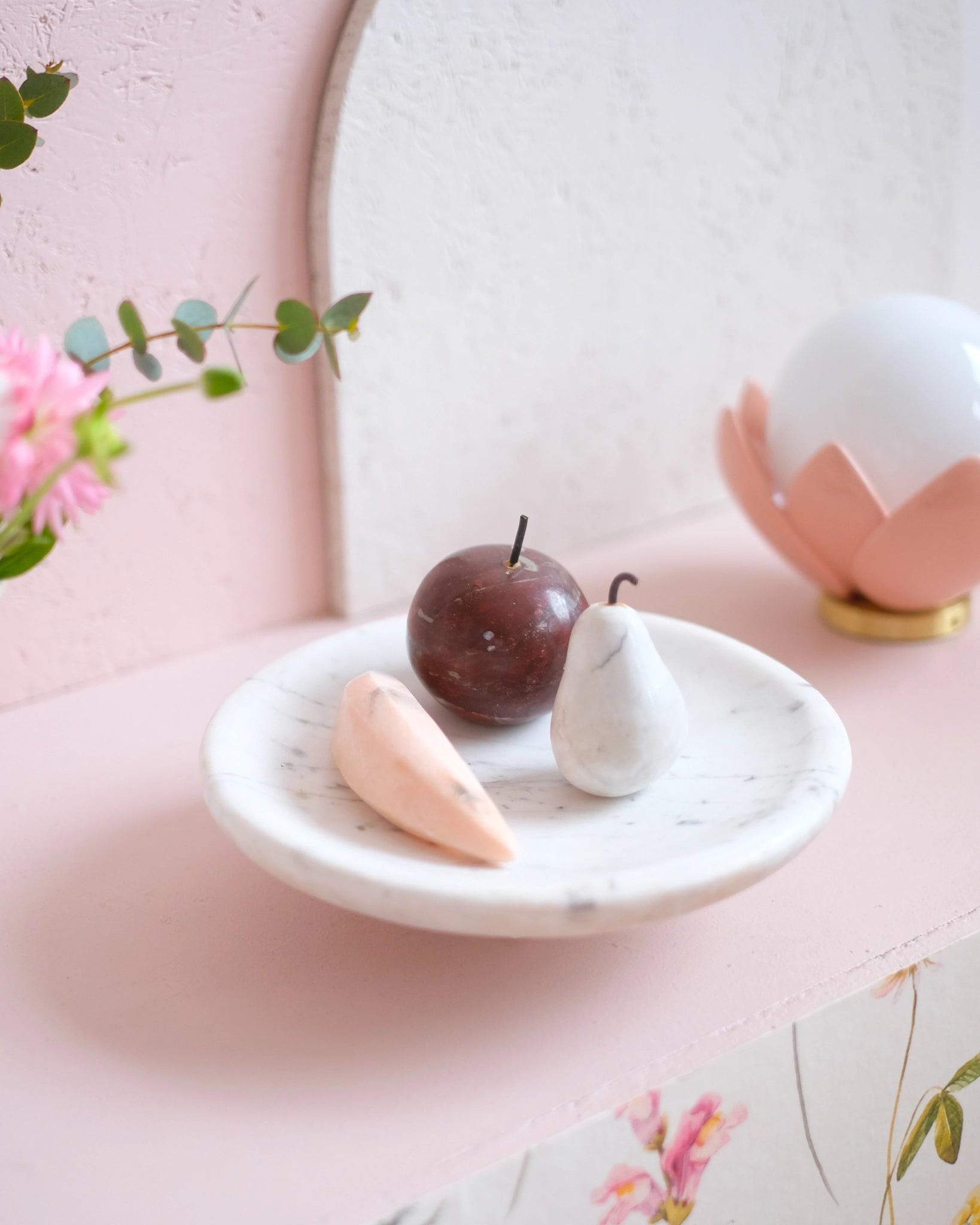 Ancienne coupe et ses fruits en marbre