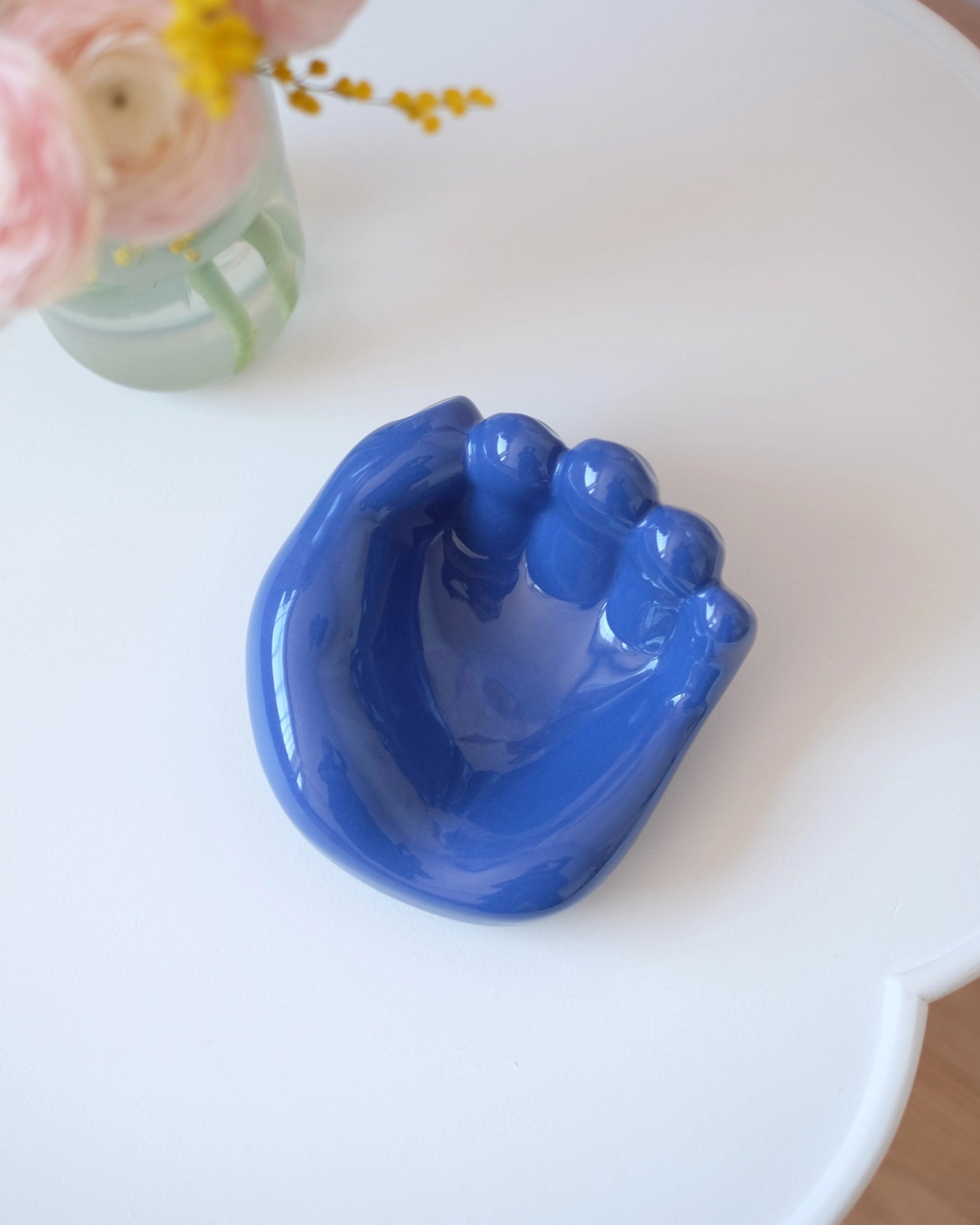 Ancien vide-poche en céramique bleue