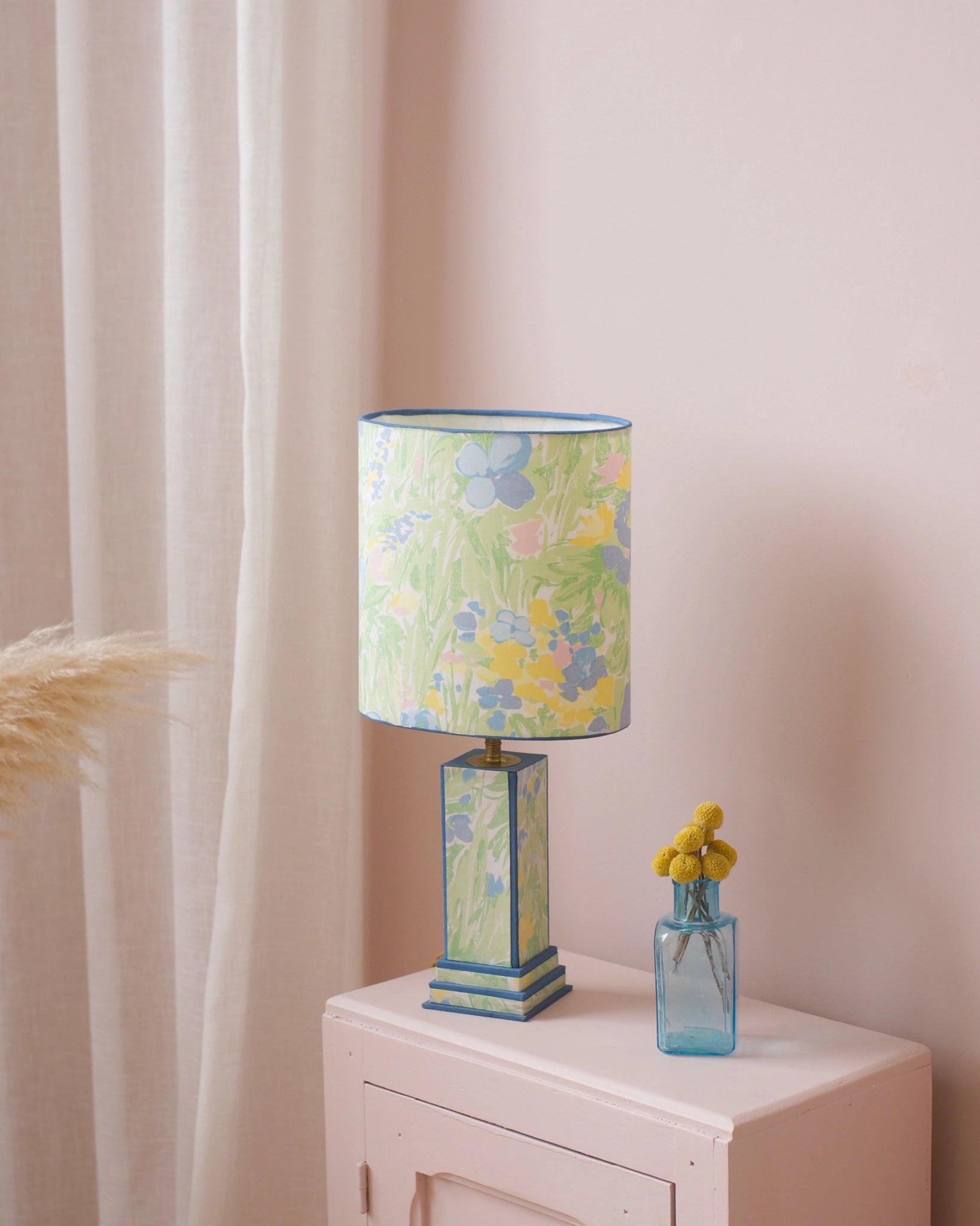 Grande lampe de table en tissu Années 80