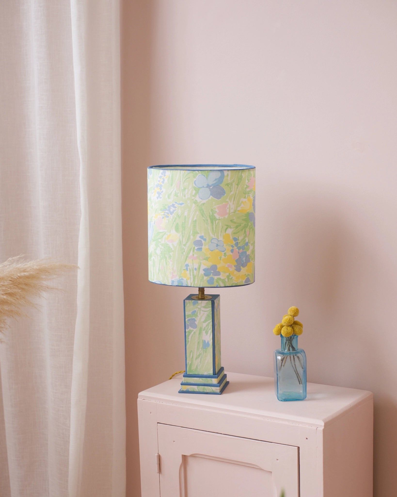Grande lampe de table en tissu Années 80