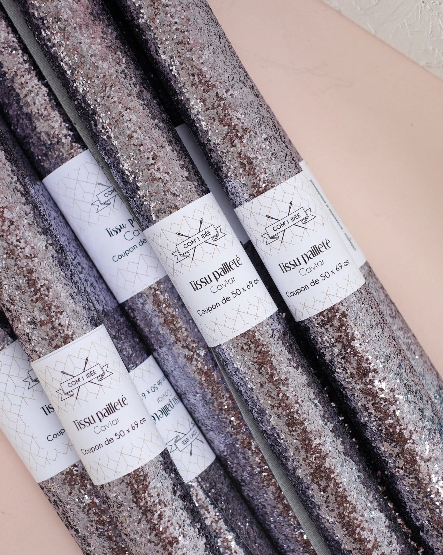 Coupons de tissu pailleté