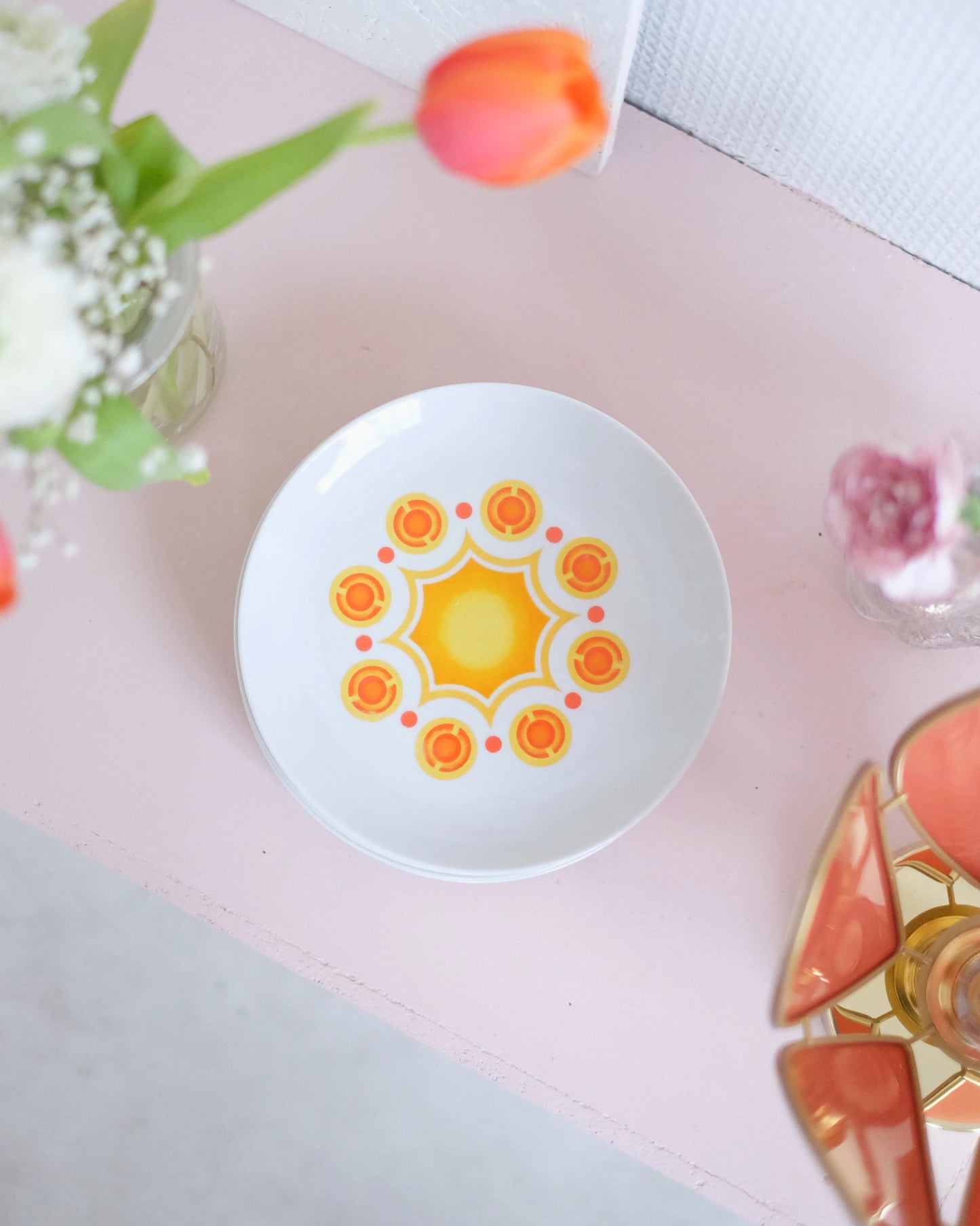 6 assiettes vintage en céramique