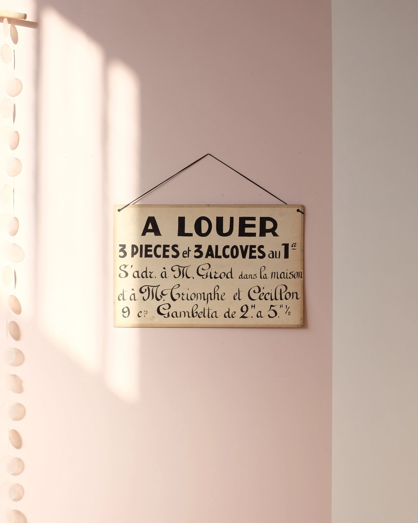Ancienne pancarte "Appartement à louer"