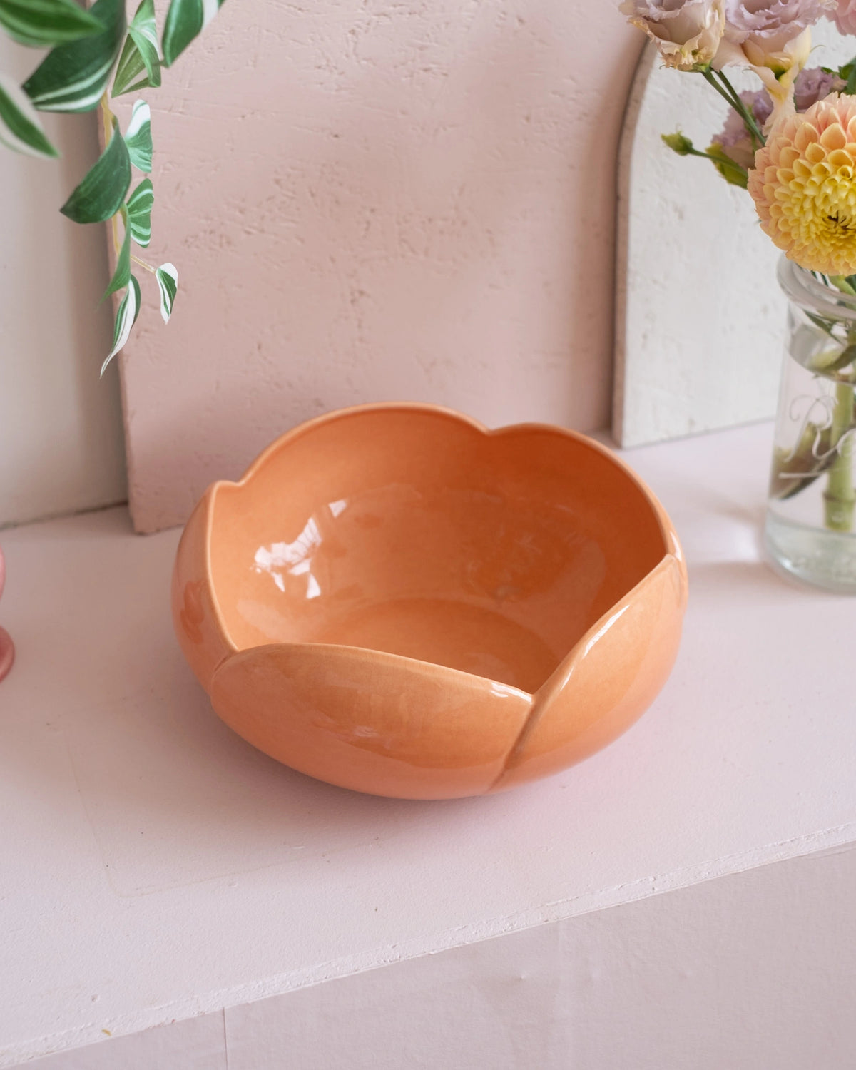 Grande coupe en faïence pêche de Charolles
