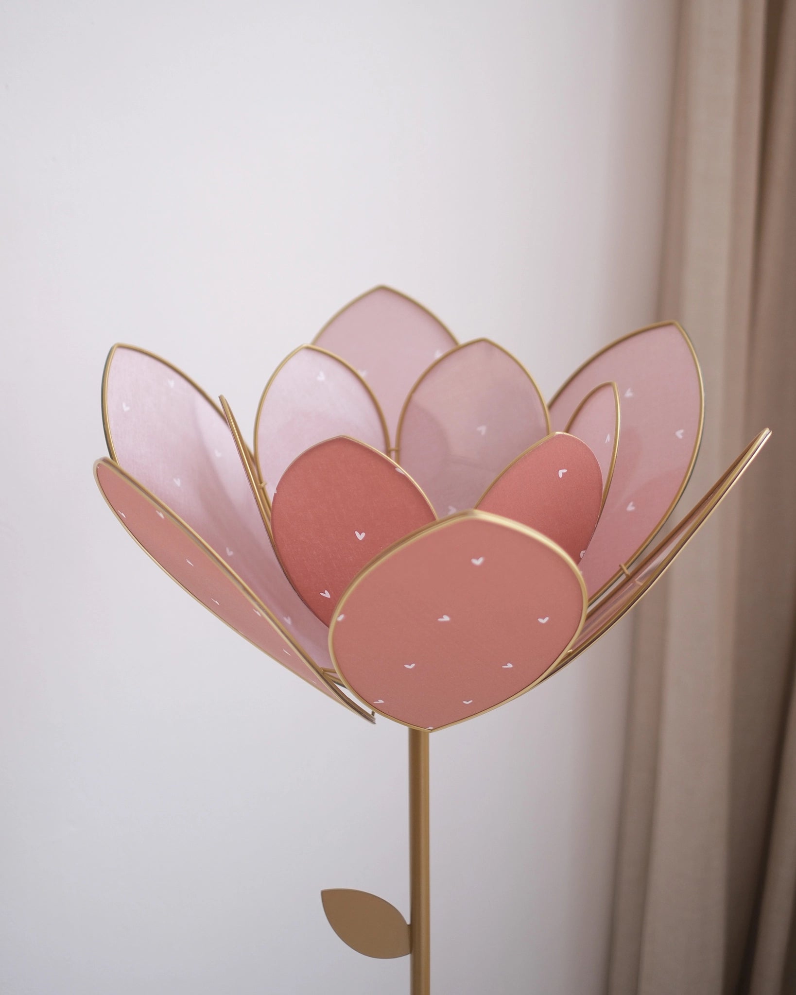 Pied de lampadaire et abat-jour fleur double - Petits coeurs