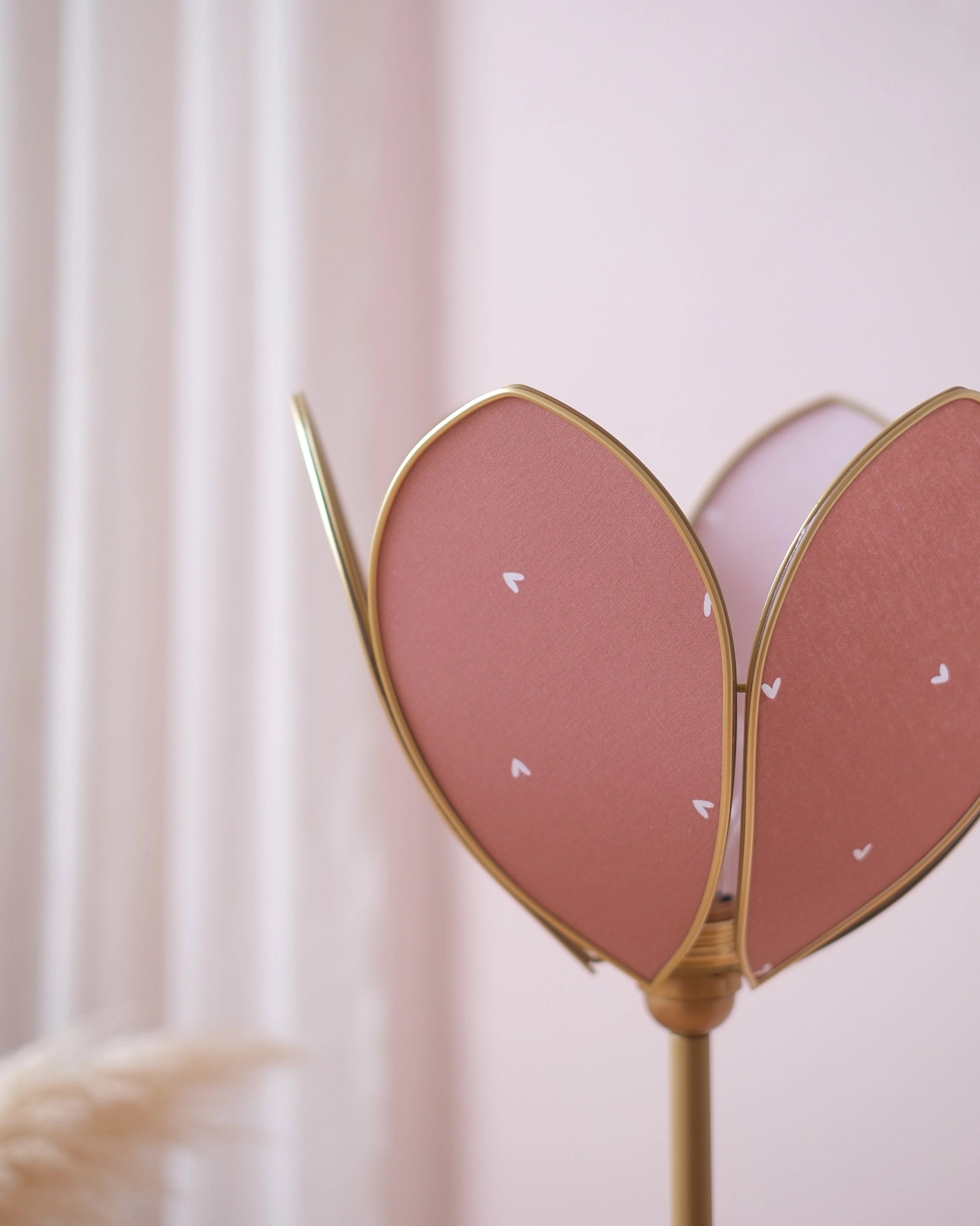 Pied de lampadaire et abat-jour fleur simple - Petits coeurs