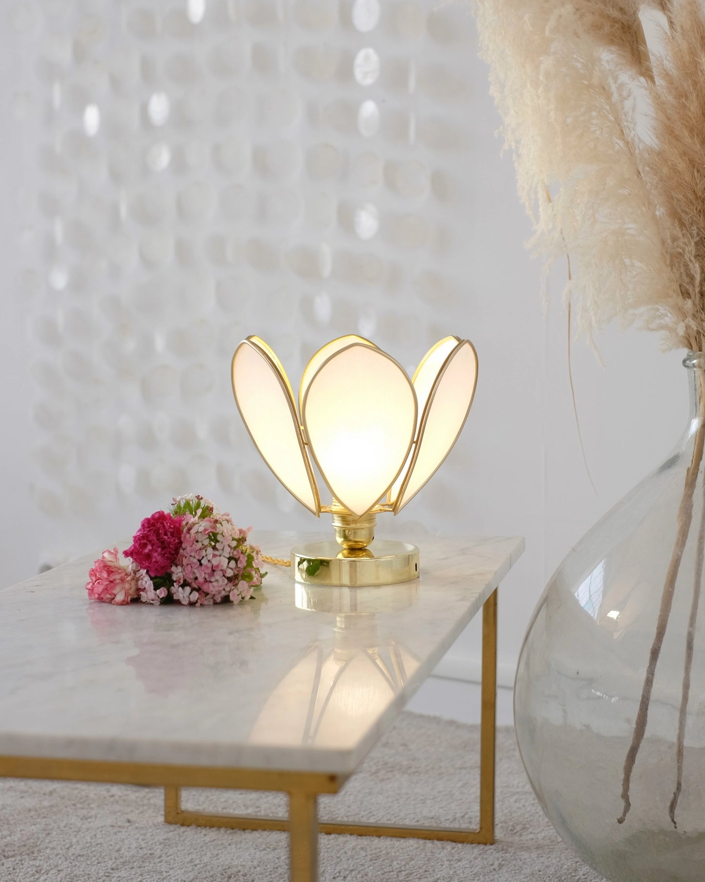 Lampe Fleur à poser - Rose nude et doré