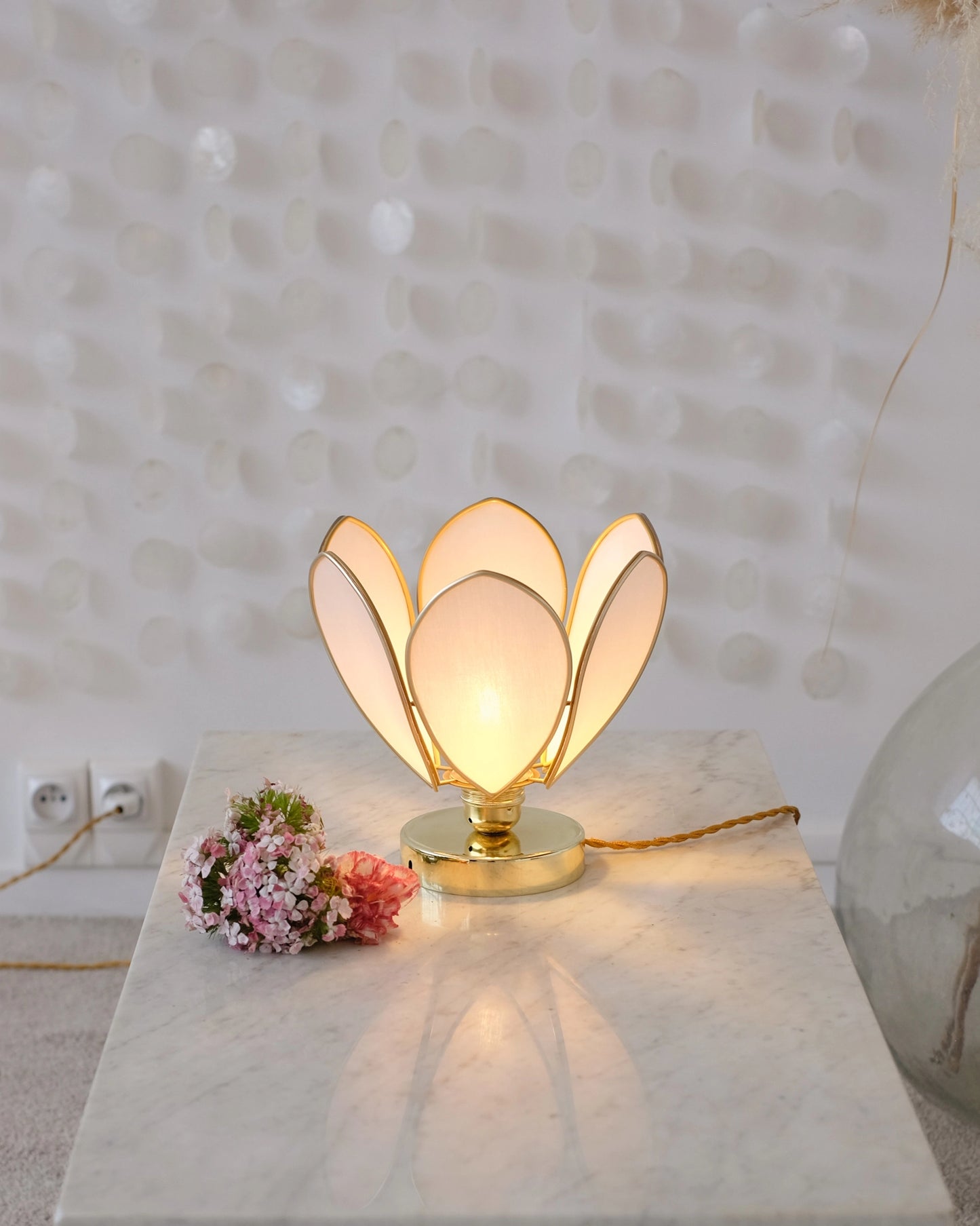 Lampe Fleur à poser - Rose nude et doré