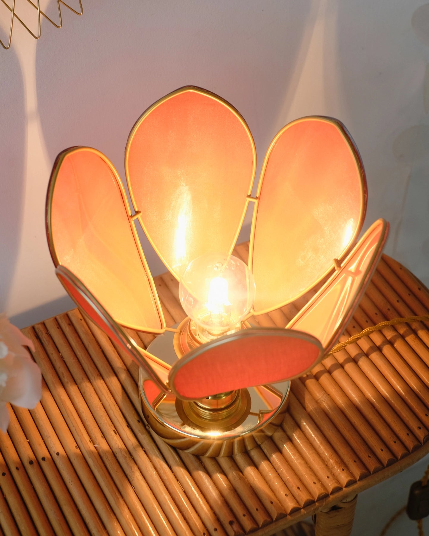 Lampe Fleur à poser - Ocre et doré
