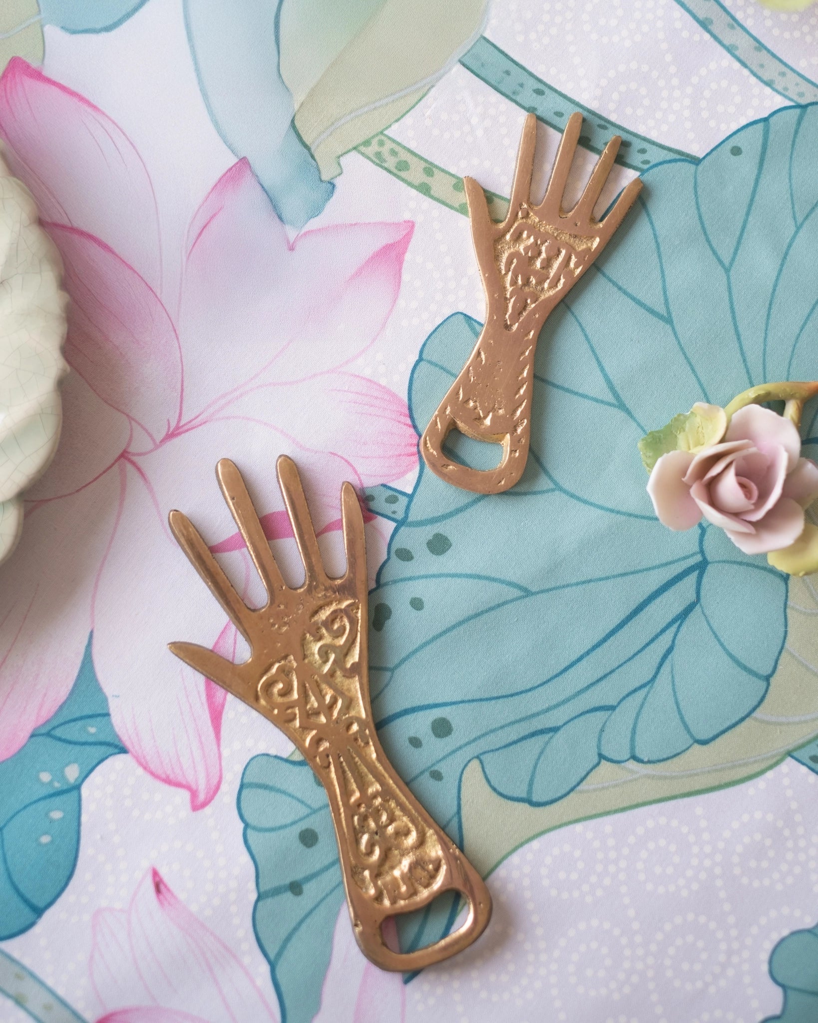 Ancien décapsuleur main en laiton - 2 tailles au choix - Silly & Billy