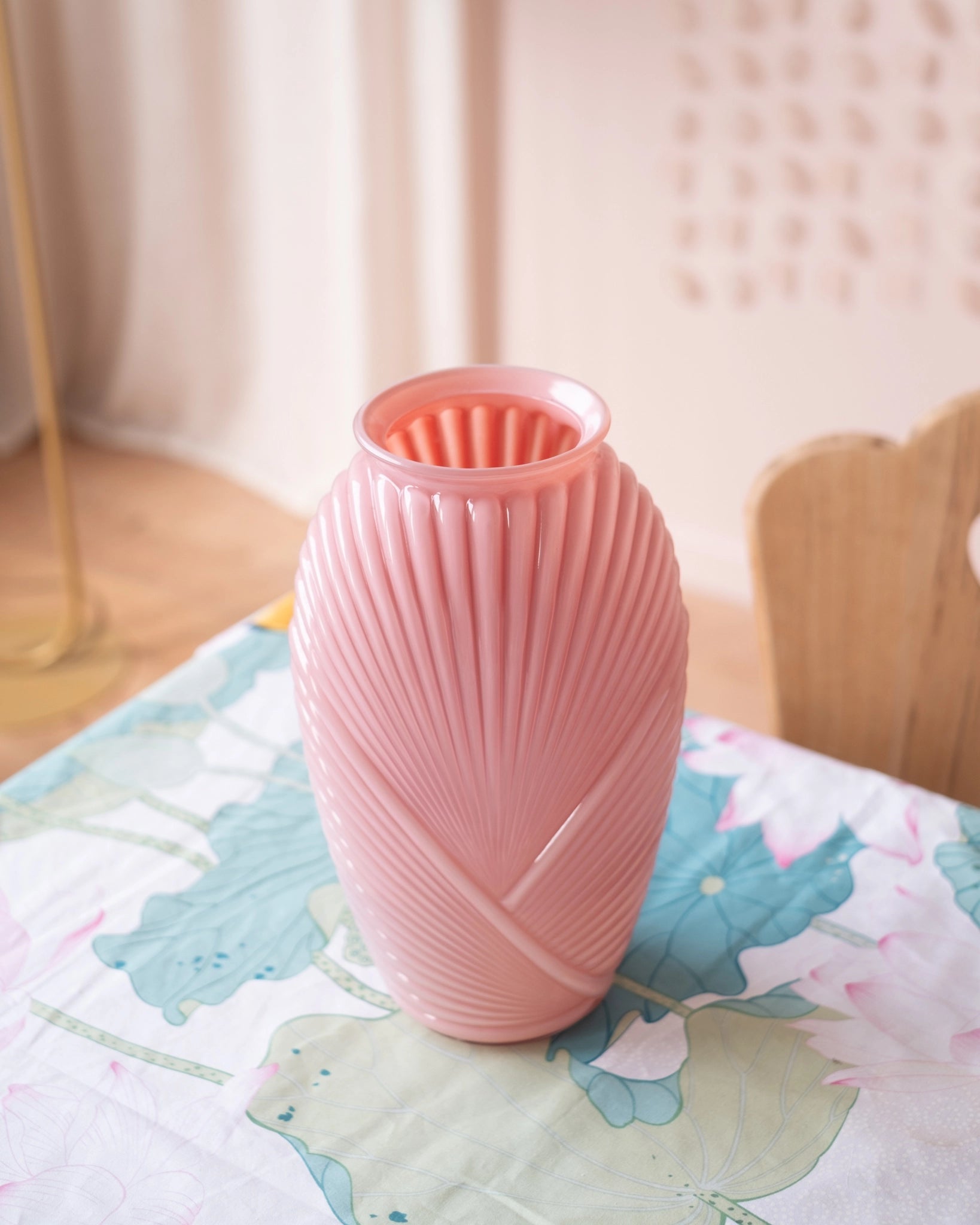 Ancien grand vase en opaline rose - Silly & Billy