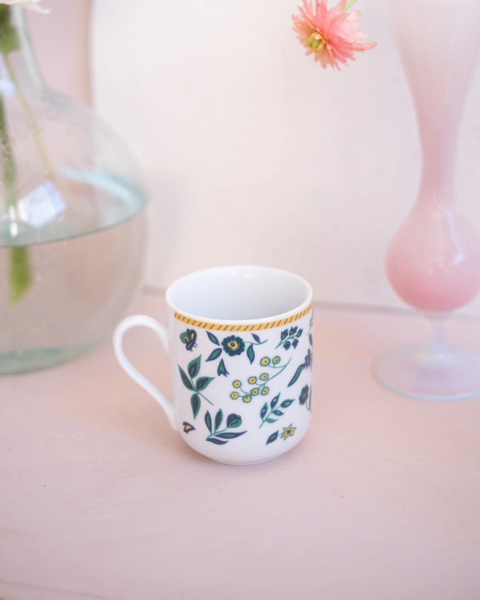 Ancien mug en céramique fleurie - Silly & Billy