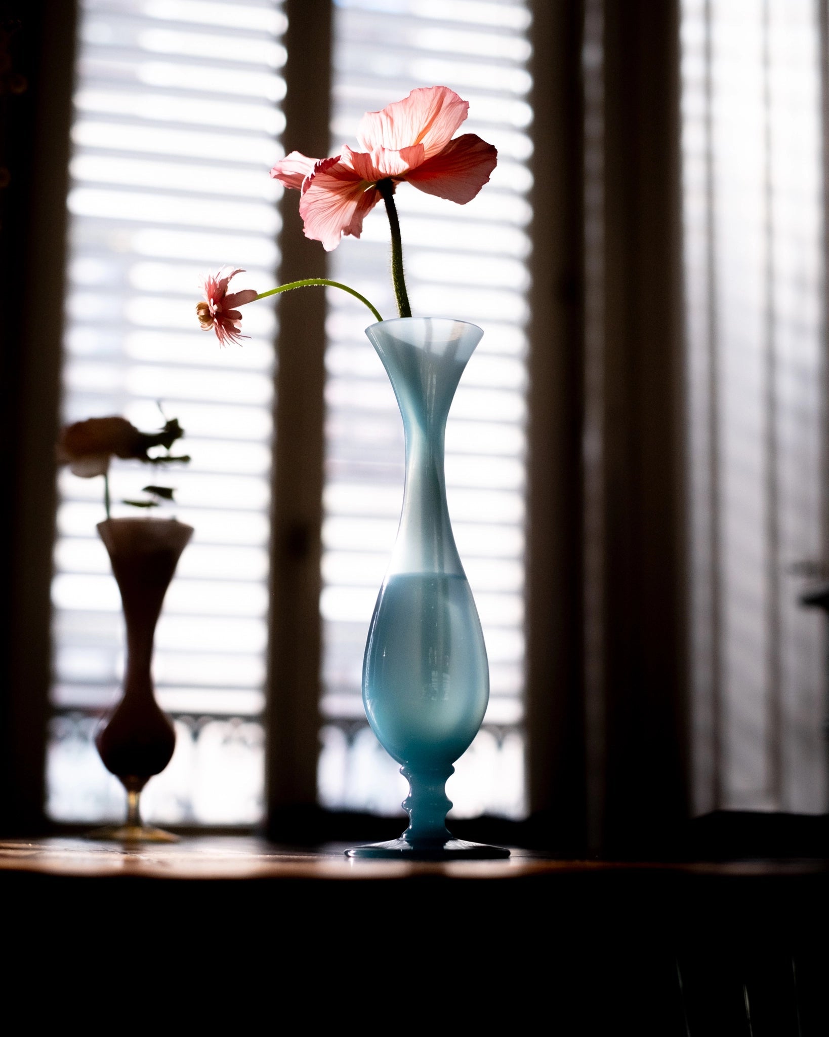 Ancien soliflore en opaline bleue - Silly & Billy