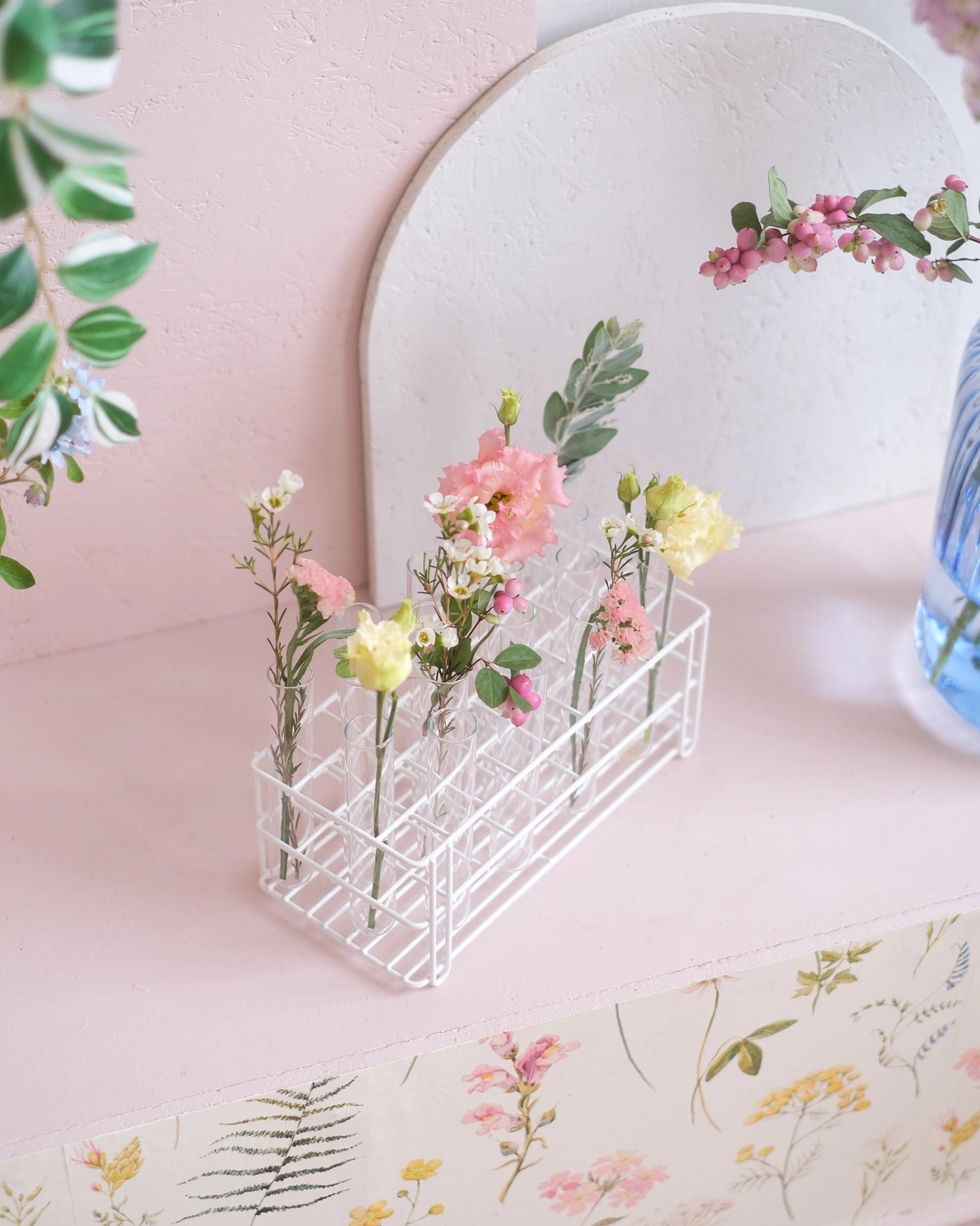 Anciens tubes à essai avec support en métal - Silly & Billy