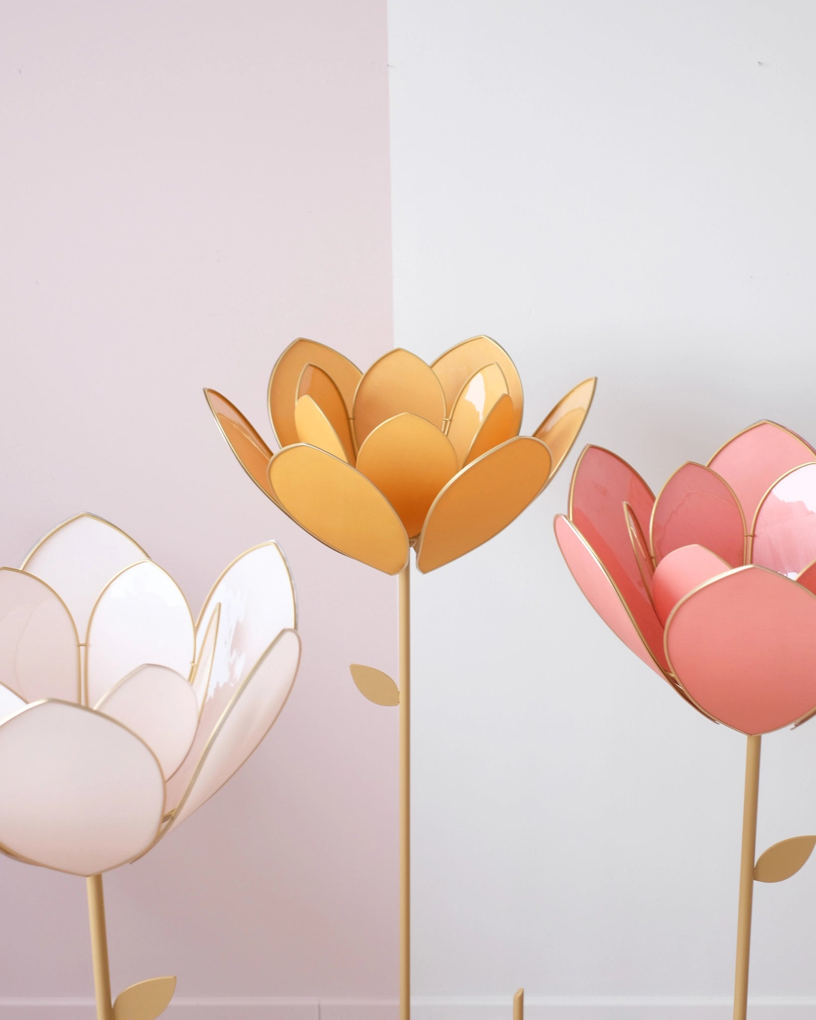 Pied de lampadaire et abat - jour fleur double - Honey - Silly & Billy