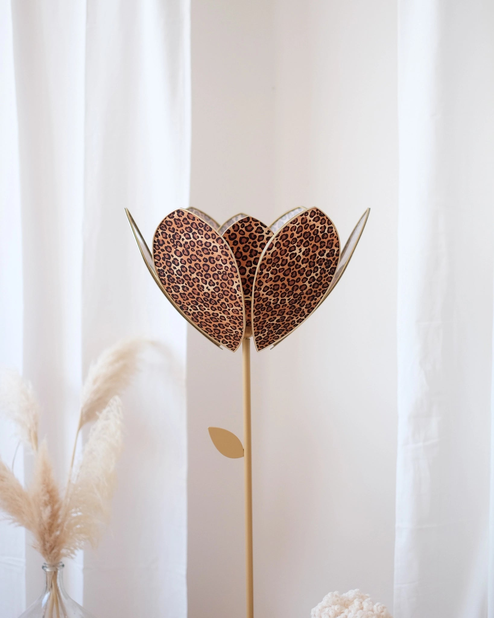 Pied de lampadaire et abat - jour fleur double - Léopard - Silly & Billy