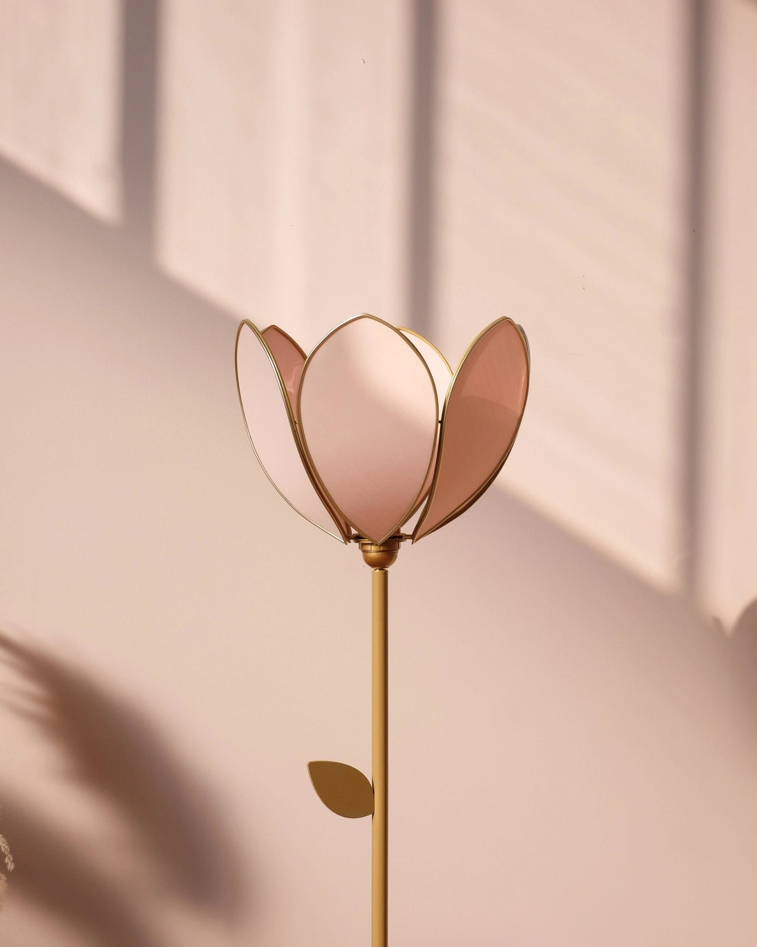 Pied de lampadaire et abat - jour fleur simple - Blush - Silly & Billy