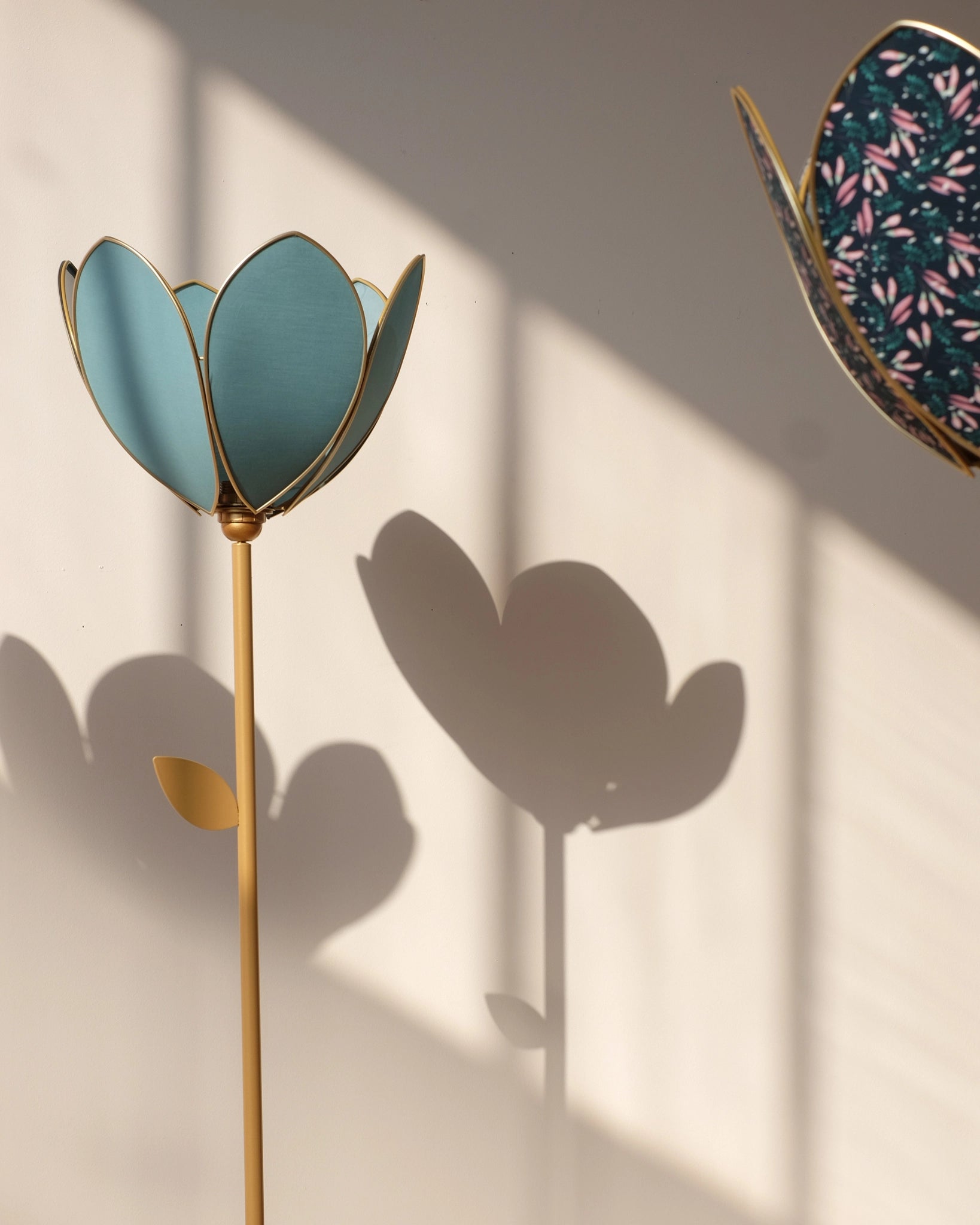 Pied de lampadaire et abat - jour fleur simple - Tempête - Silly & Billy