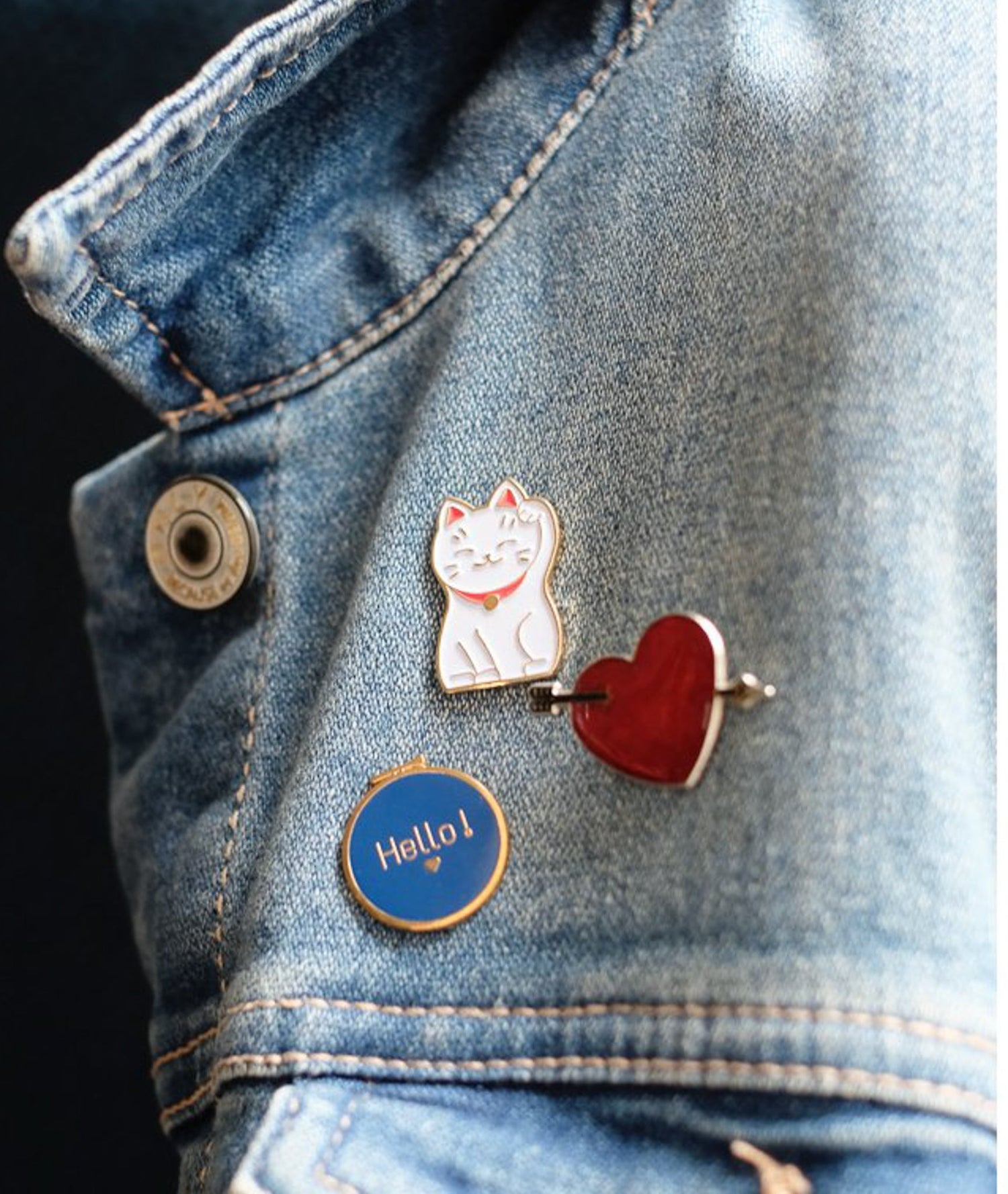 Pins Maneki Neko - Lucky Cat - Silly & Billy