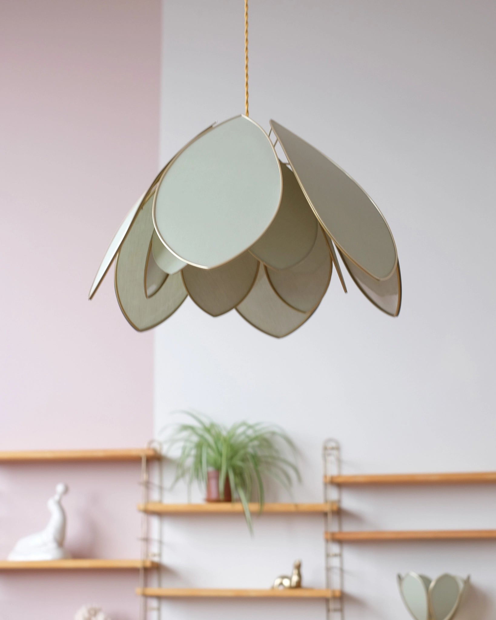 Suspension Fleur double - Eucalyptus et doré - Silly & Billy