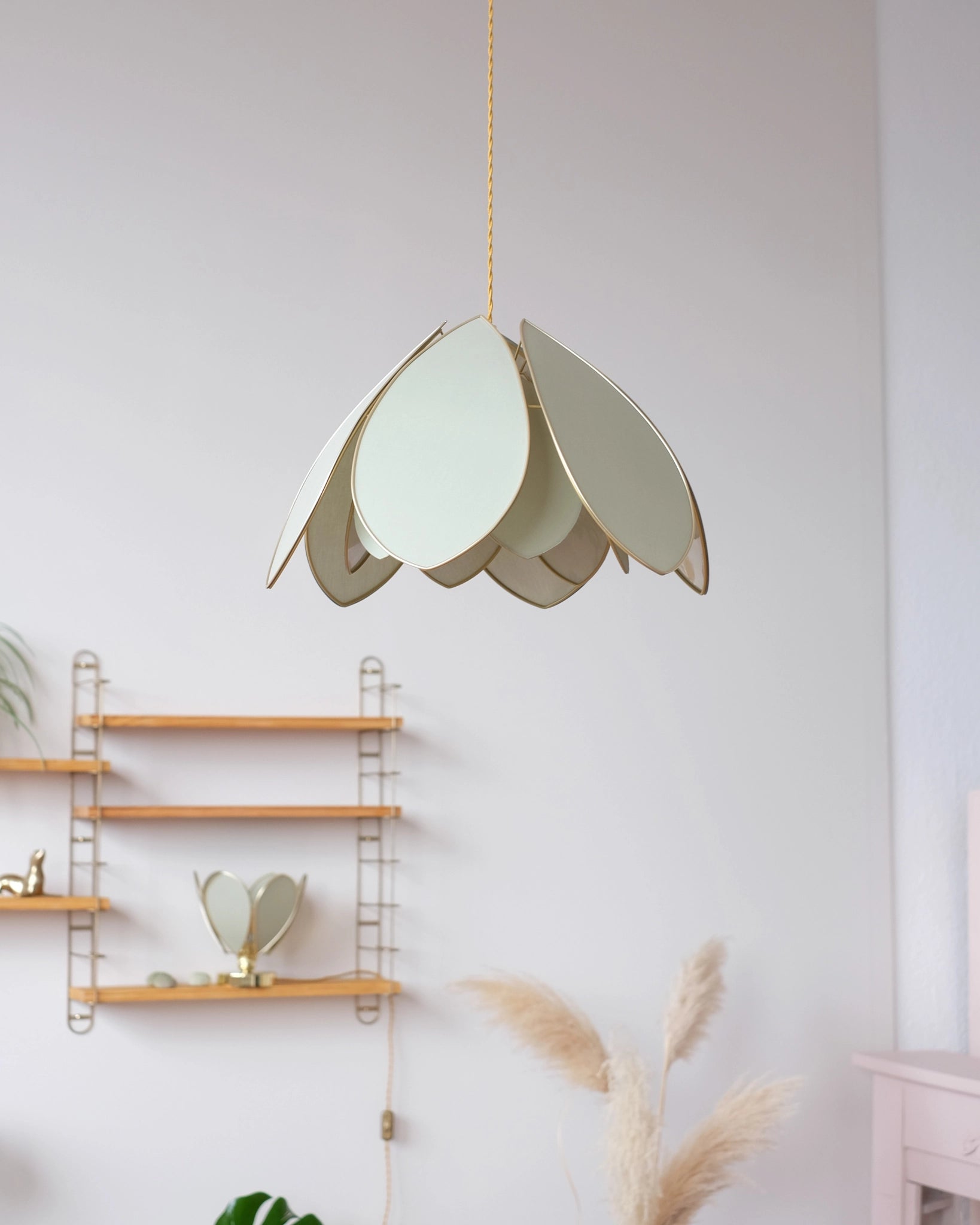 Suspension Fleur double - Eucalyptus et doré - Silly & Billy