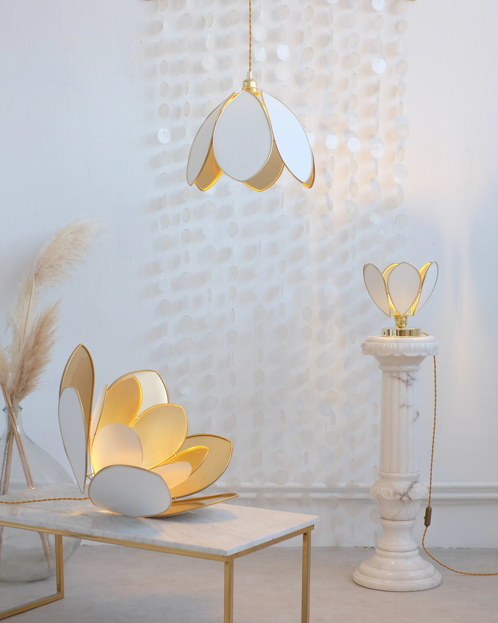 Suspension Fleur simple - Écru et intérieur doré - Silly & Billy