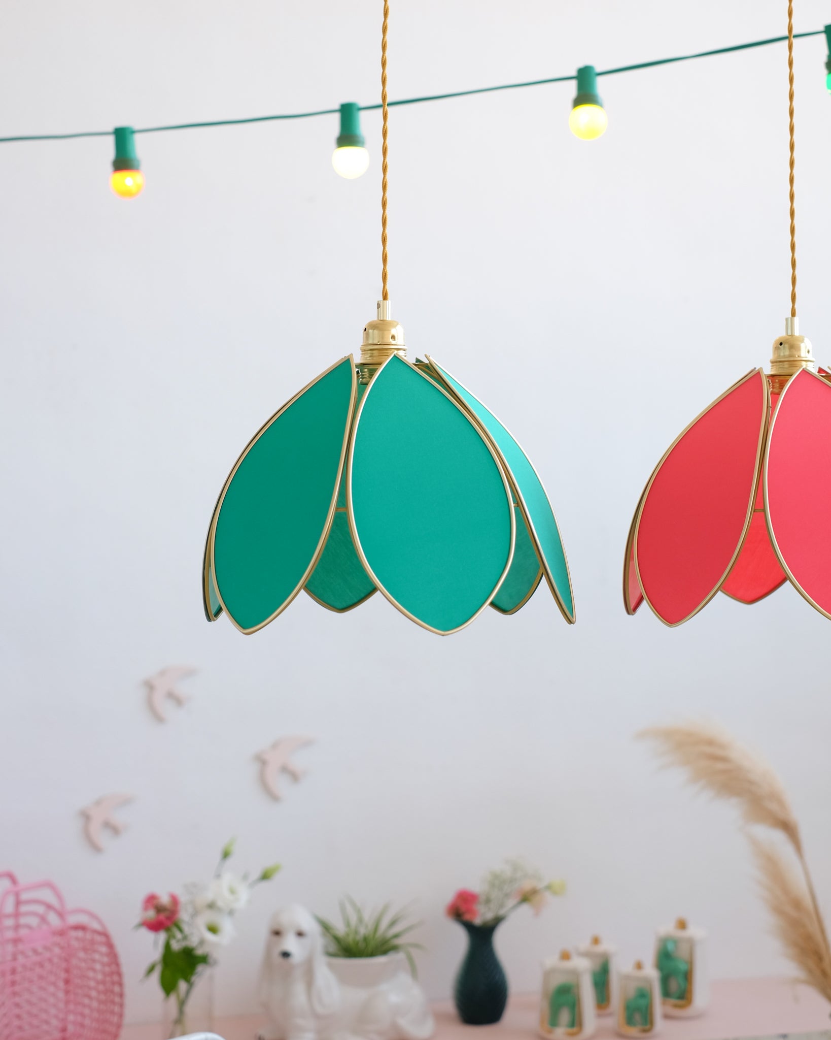 Suspension Fleur simple - Émeraude et doré - Silly & Billy