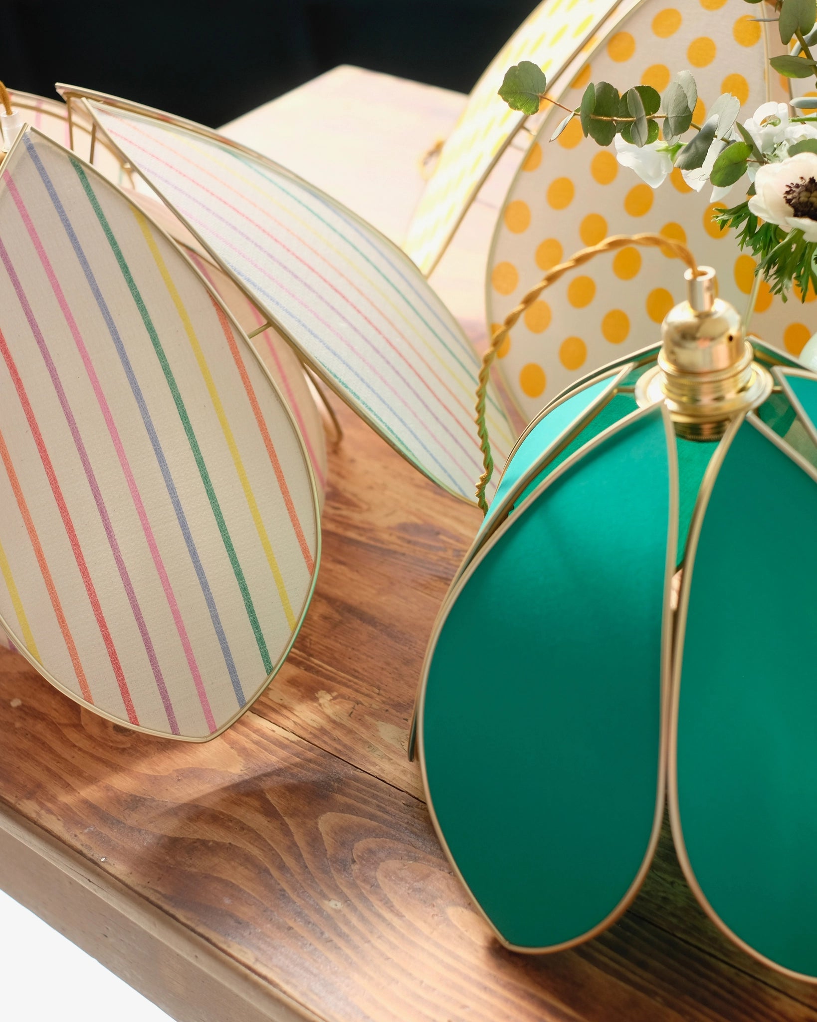 Suspension Fleur simple - Émeraude et doré - Silly & Billy