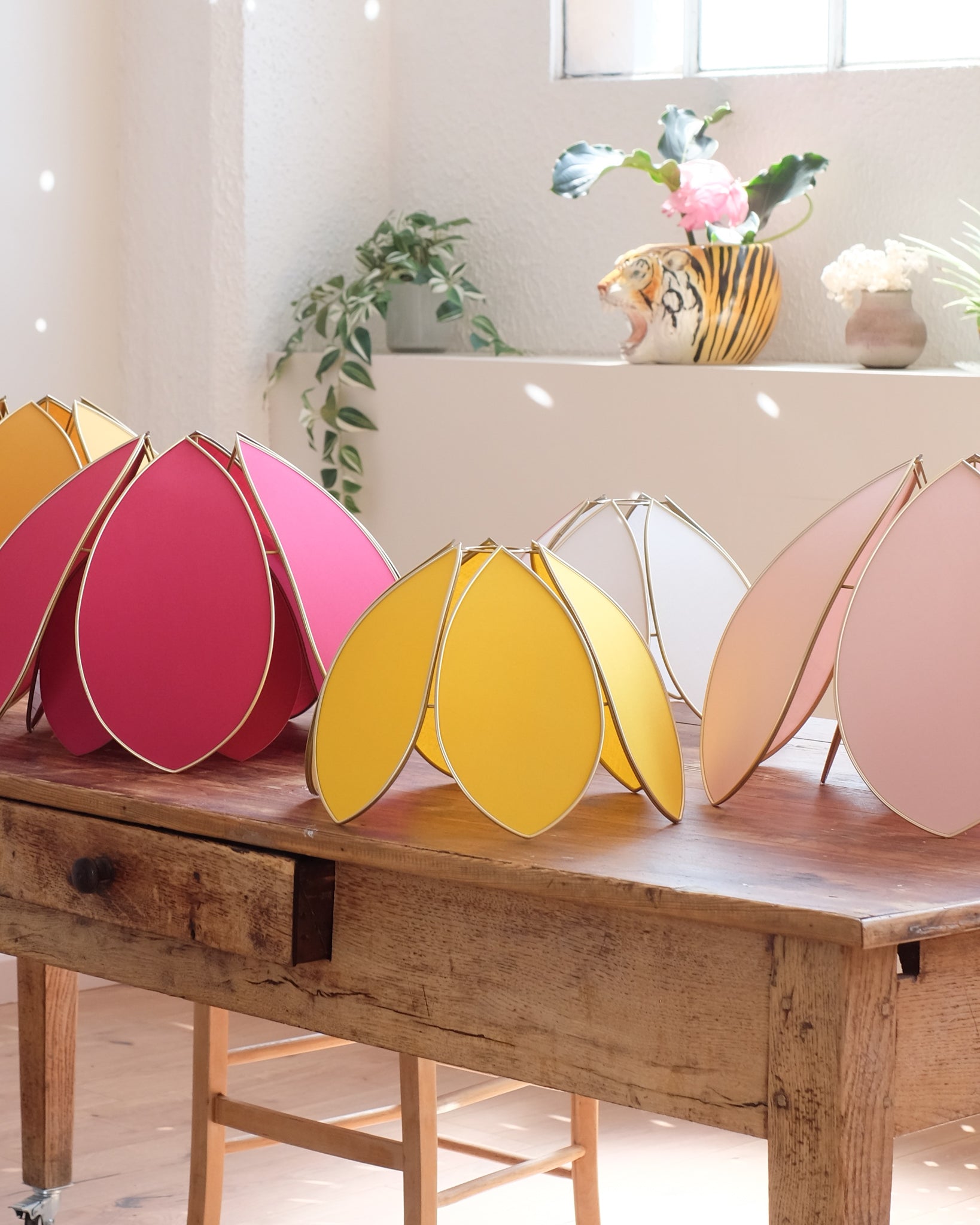 Suspension Fleur simple - Mimosa et doré - Silly & Billy