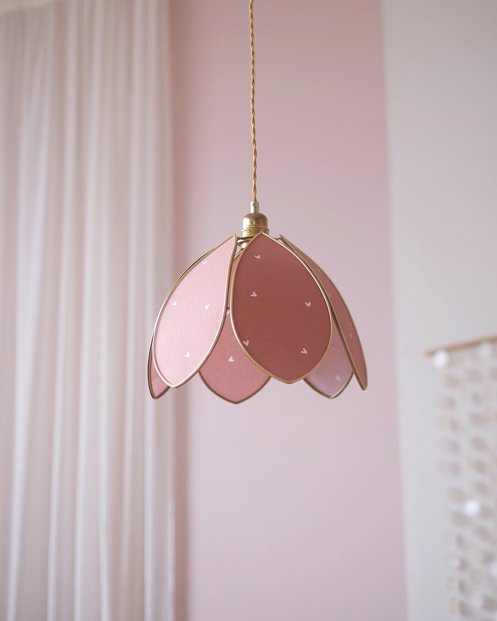 Suspension Fleur simple - Petits coeurs - Silly & Billy