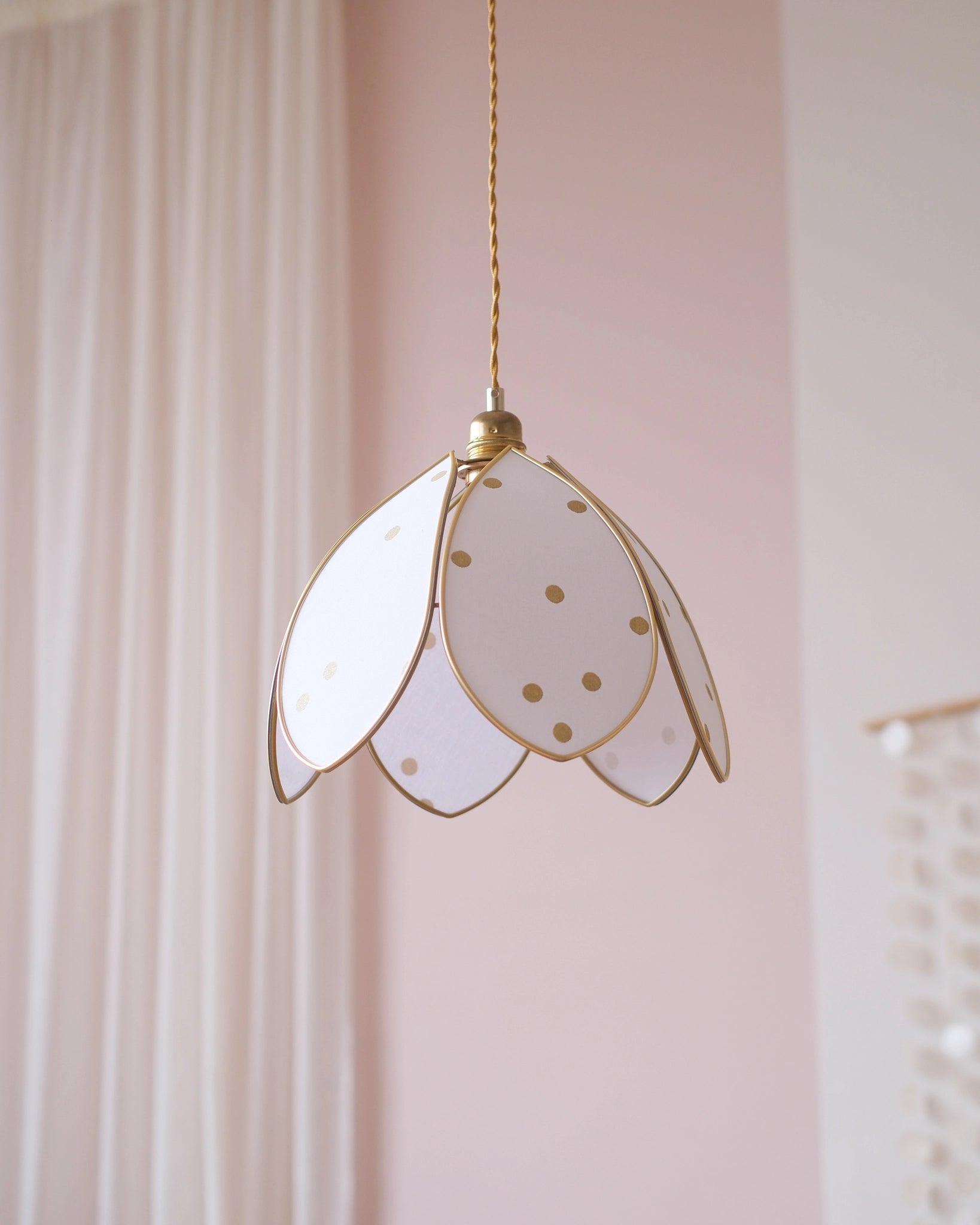 Suspension Fleur simple - Pois dorés - Silly & Billy