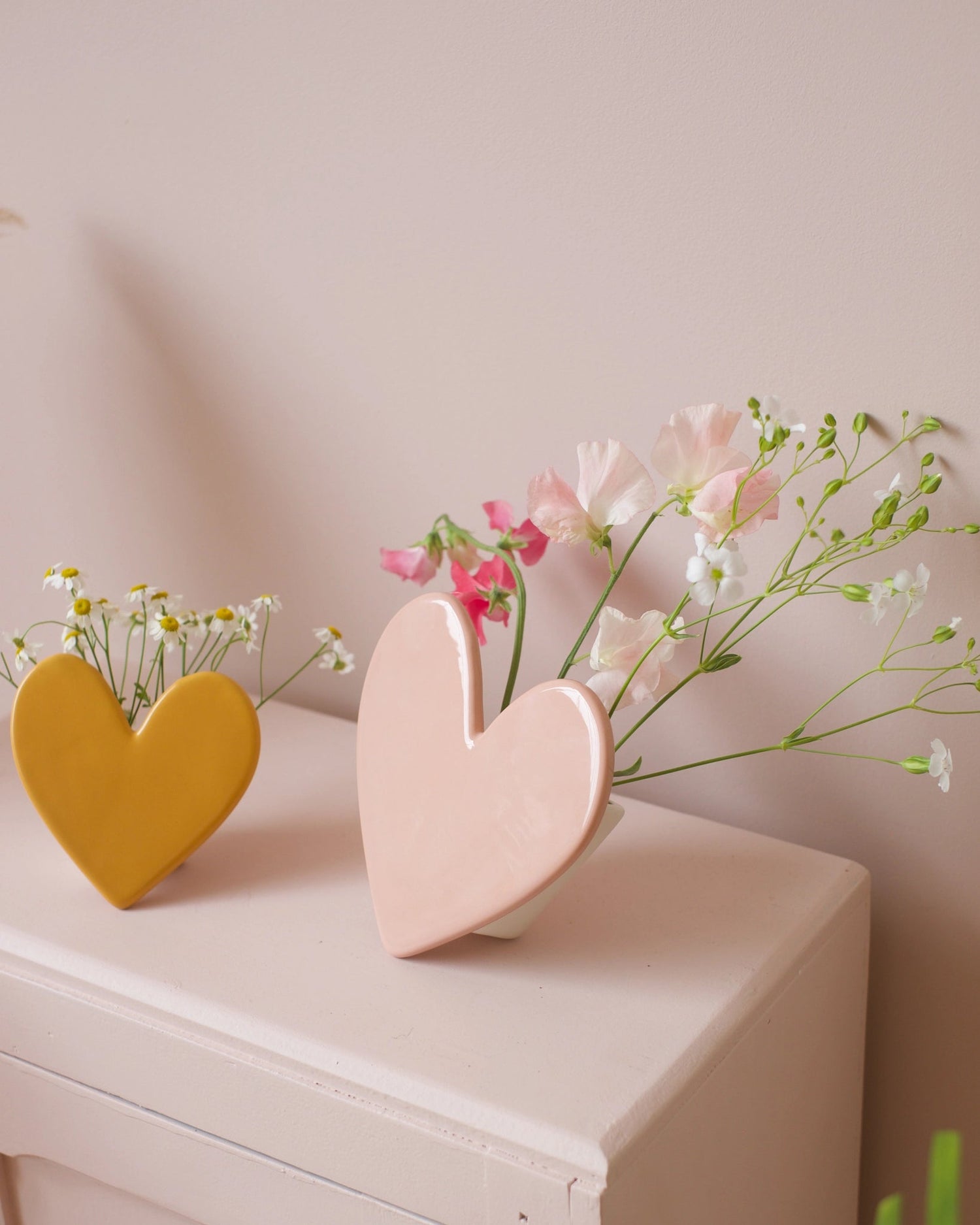 Vase mural Coeur - Grand modèle Nude - Silly & Billy