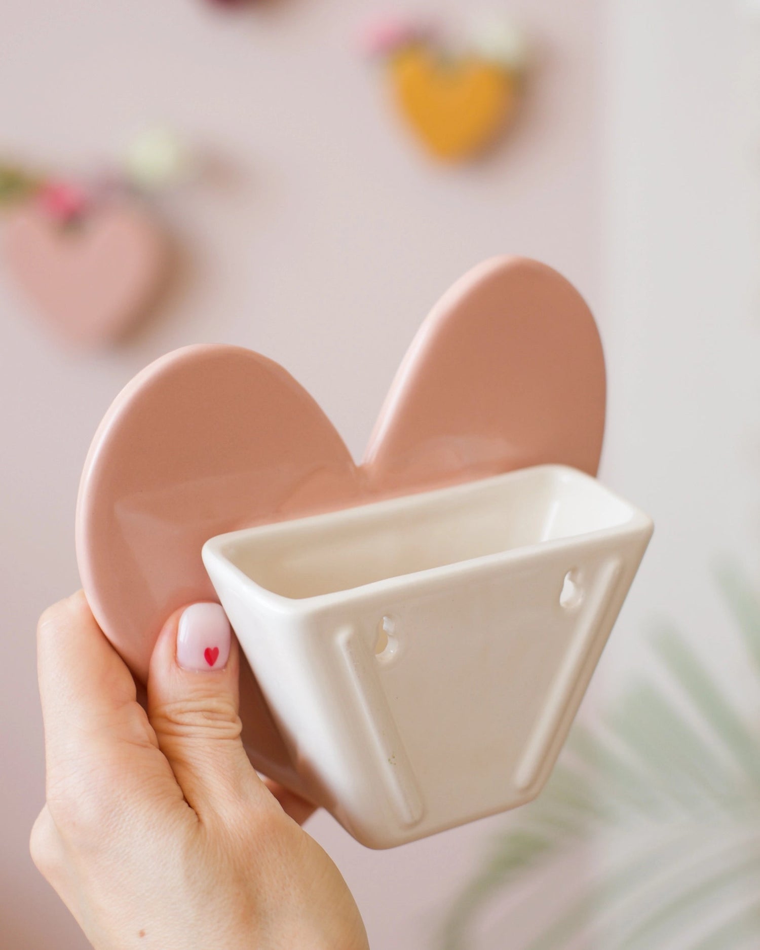 Vase mural Coeur - Grand modèle Nude - Silly & Billy