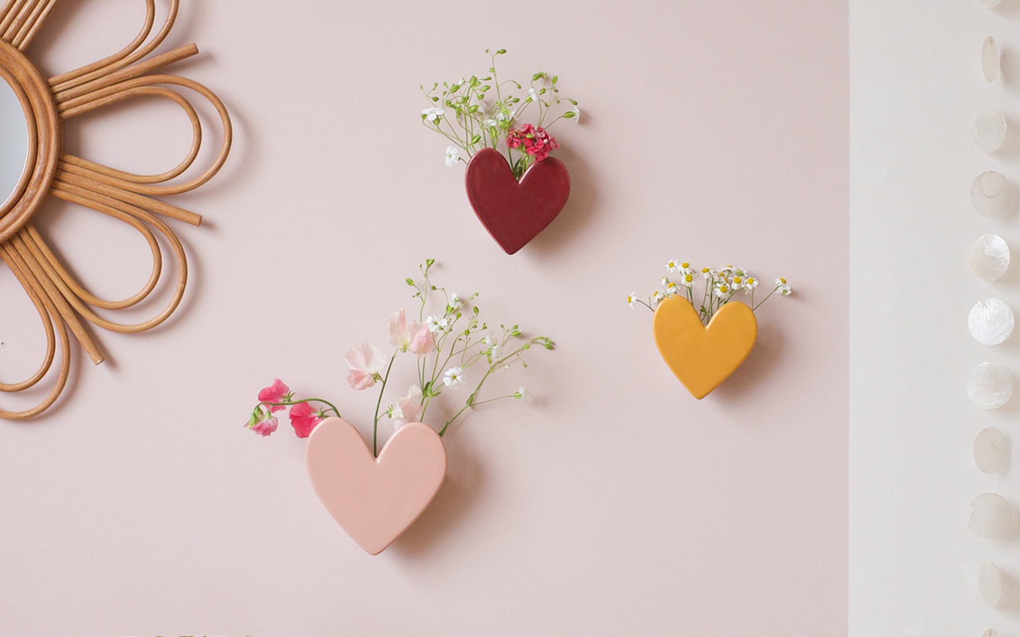 Vases muraux
