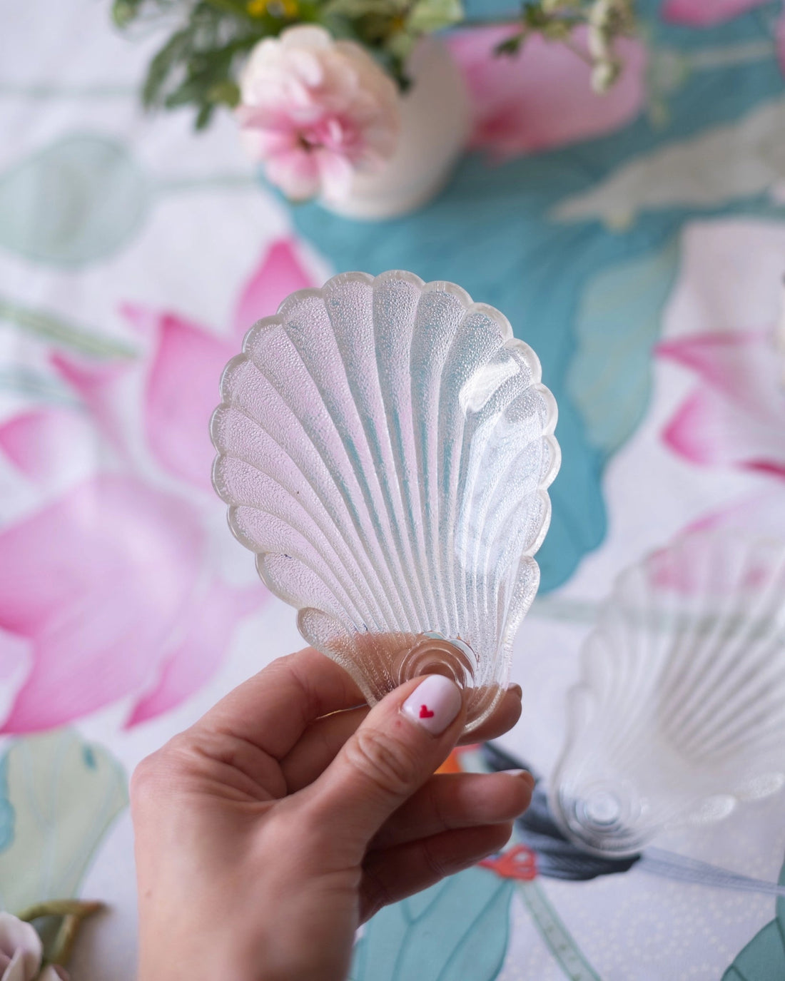 2 coupes coquillage vintage en verre givré - Silly &amp; Billy