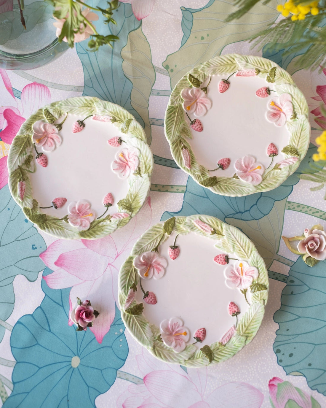 3 assiettes en barbotine aux fraises - Silly &amp; Billy