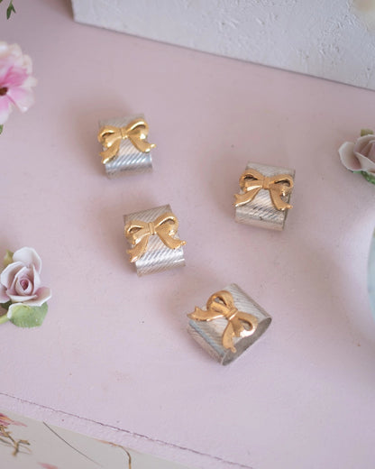 4 anciens ronds de serviettes en métal argenté - Silly &amp; Billy