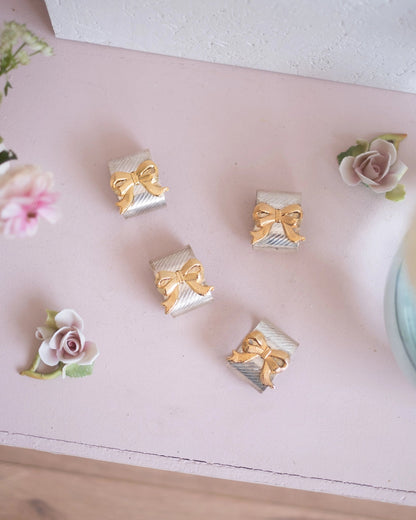 4 anciens ronds de serviettes en métal argenté - Silly &amp; Billy