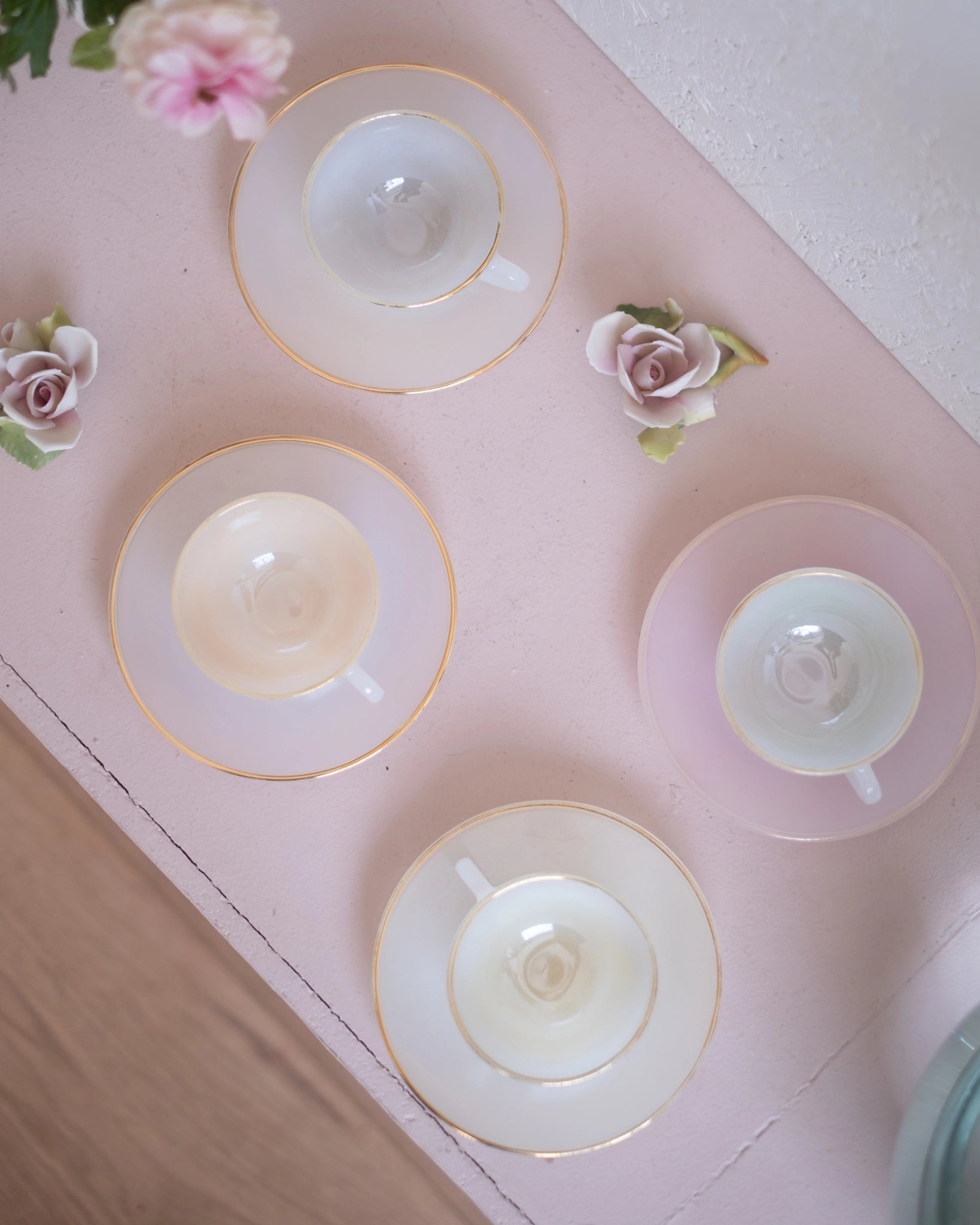 4 tasses à café en opaline Arcopal - Silly &amp; Billy